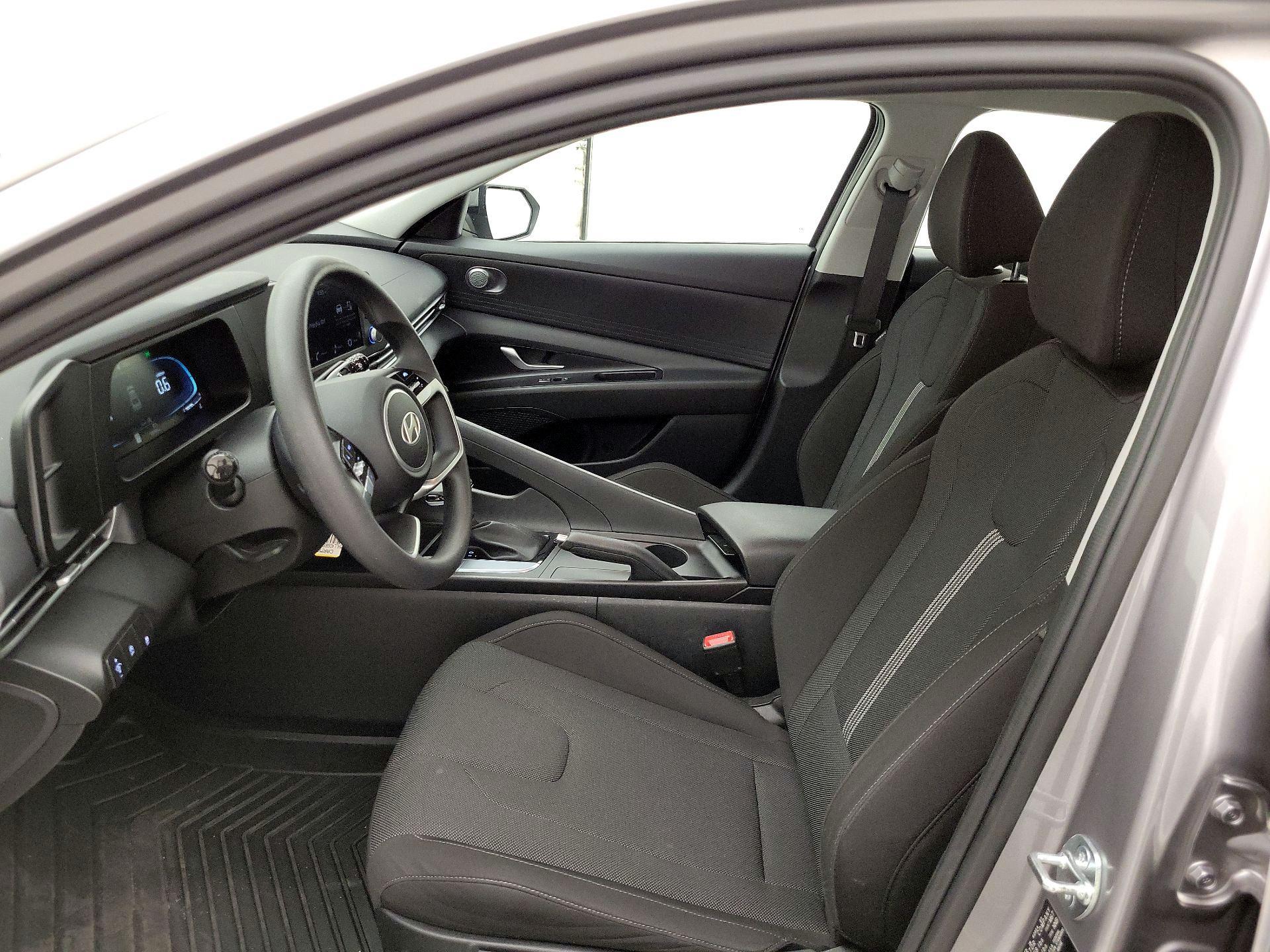 Thumbnail: 2025 Hyundai Elantra - 11
