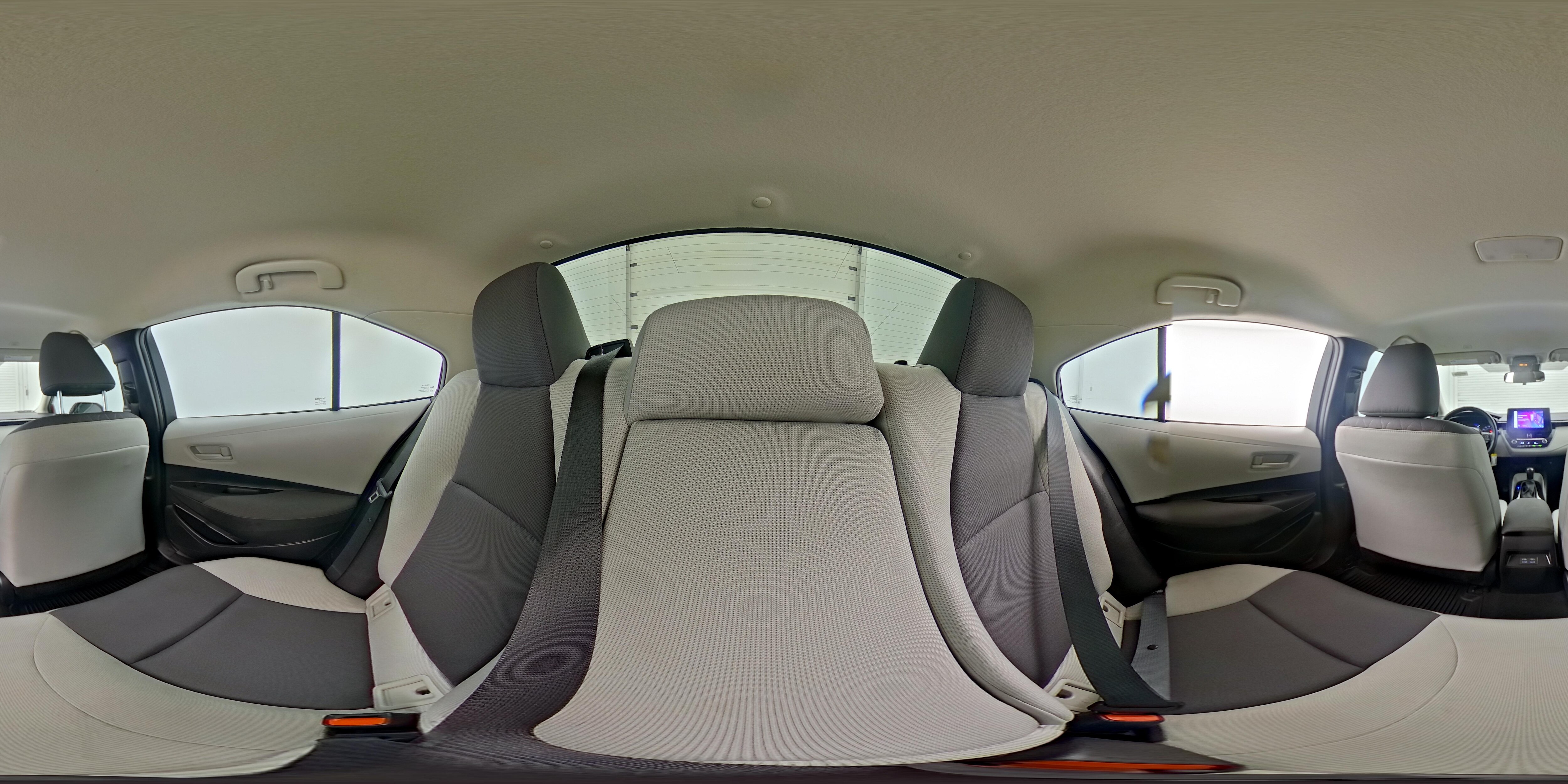2025 Toyota Corolla LE - Photo 25