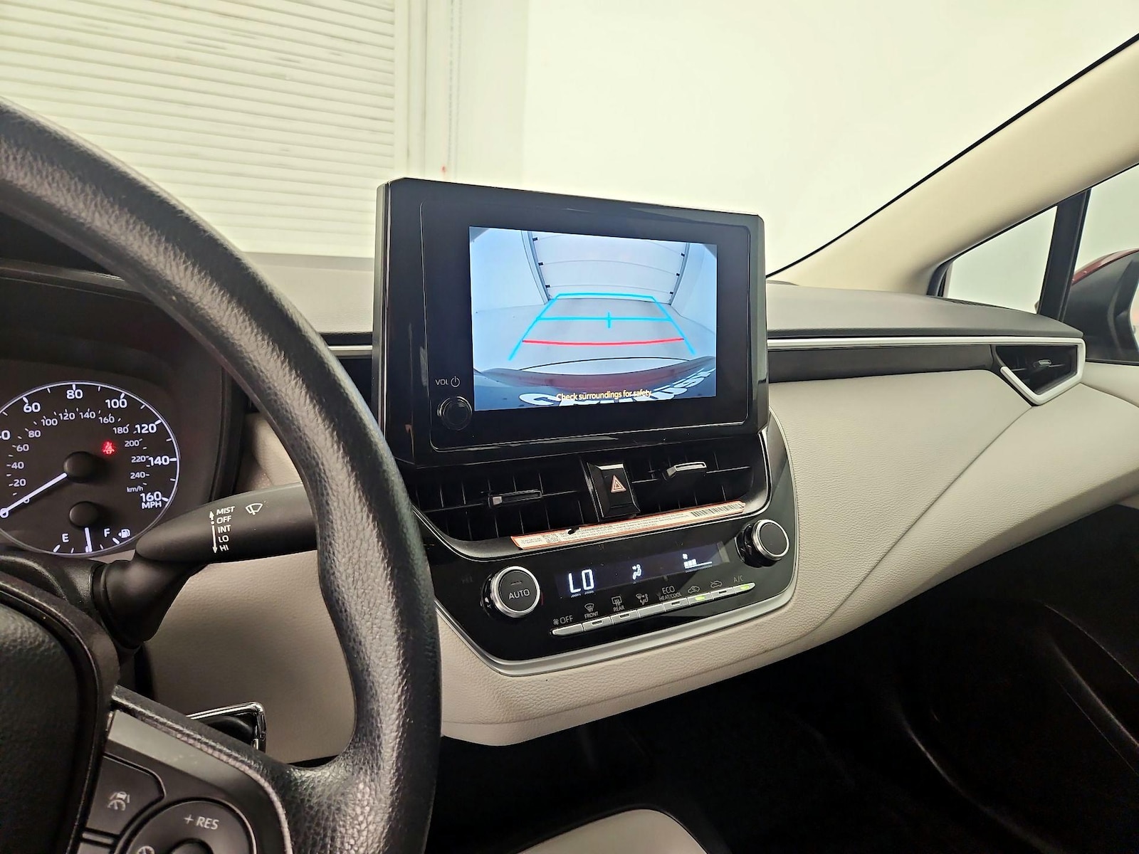 2025 Toyota Corolla LE - Photo 15