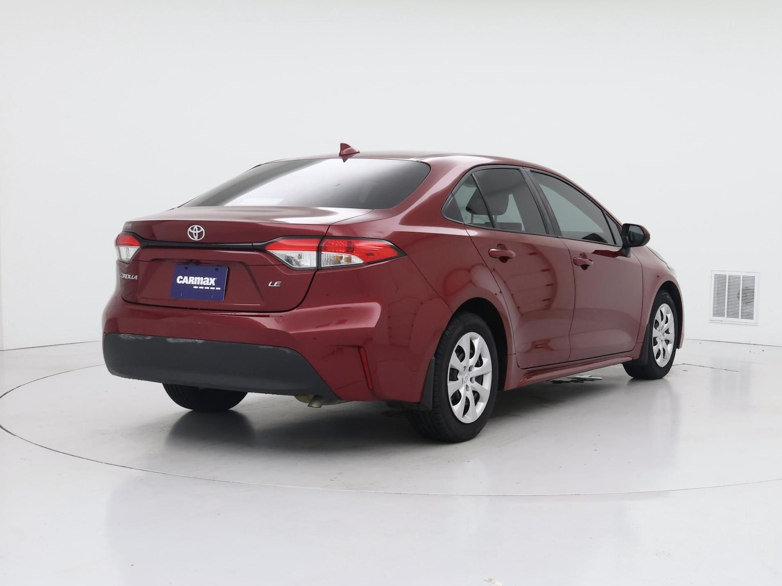 2025 Toyota Corolla LE - Photo 9