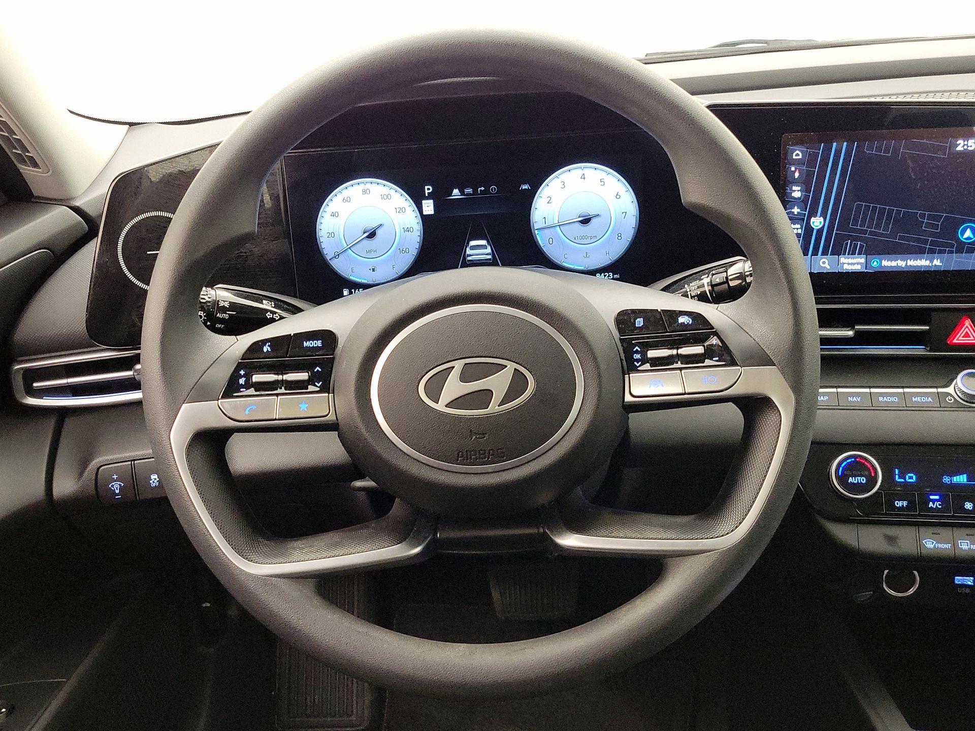 Thumbnail: 2024 Hyundai Elantra - 10