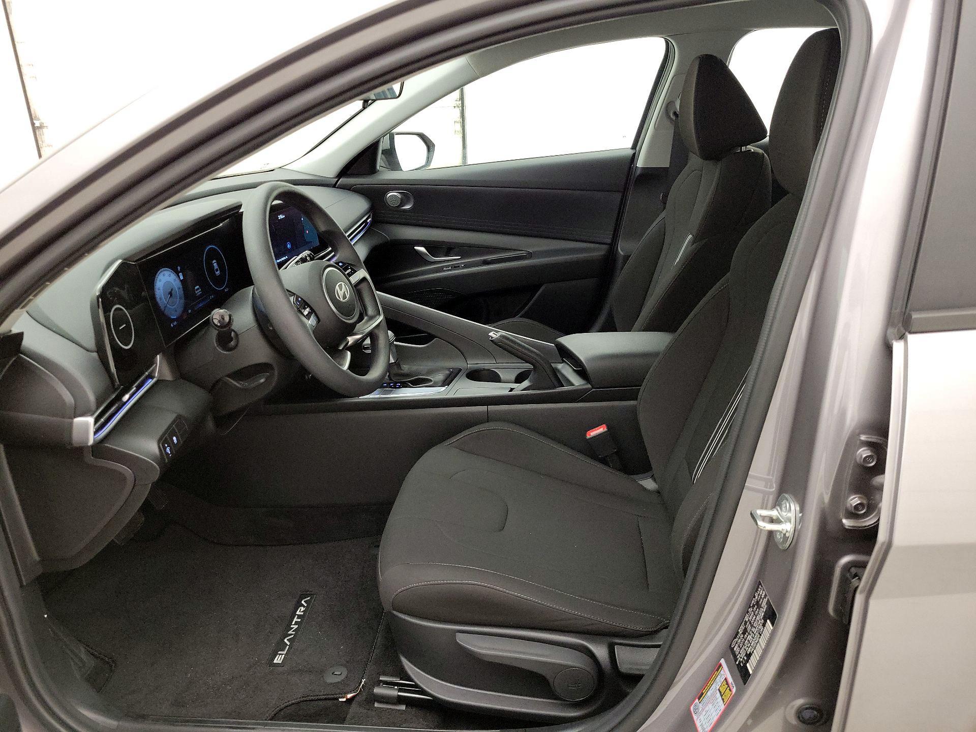 Thumbnail: 2024 Hyundai Elantra - 11