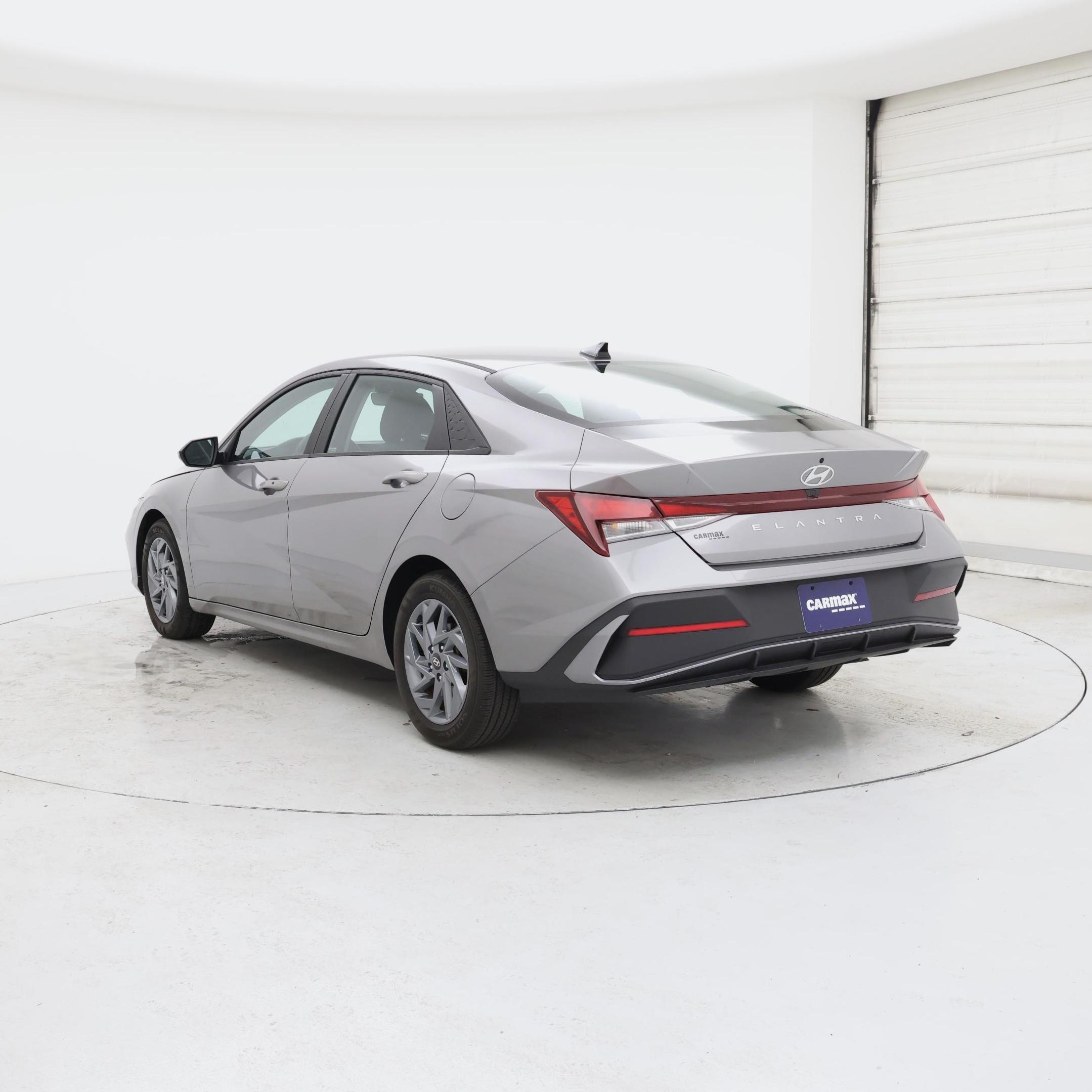 Thumbnail: 2024 Hyundai Elantra - 2