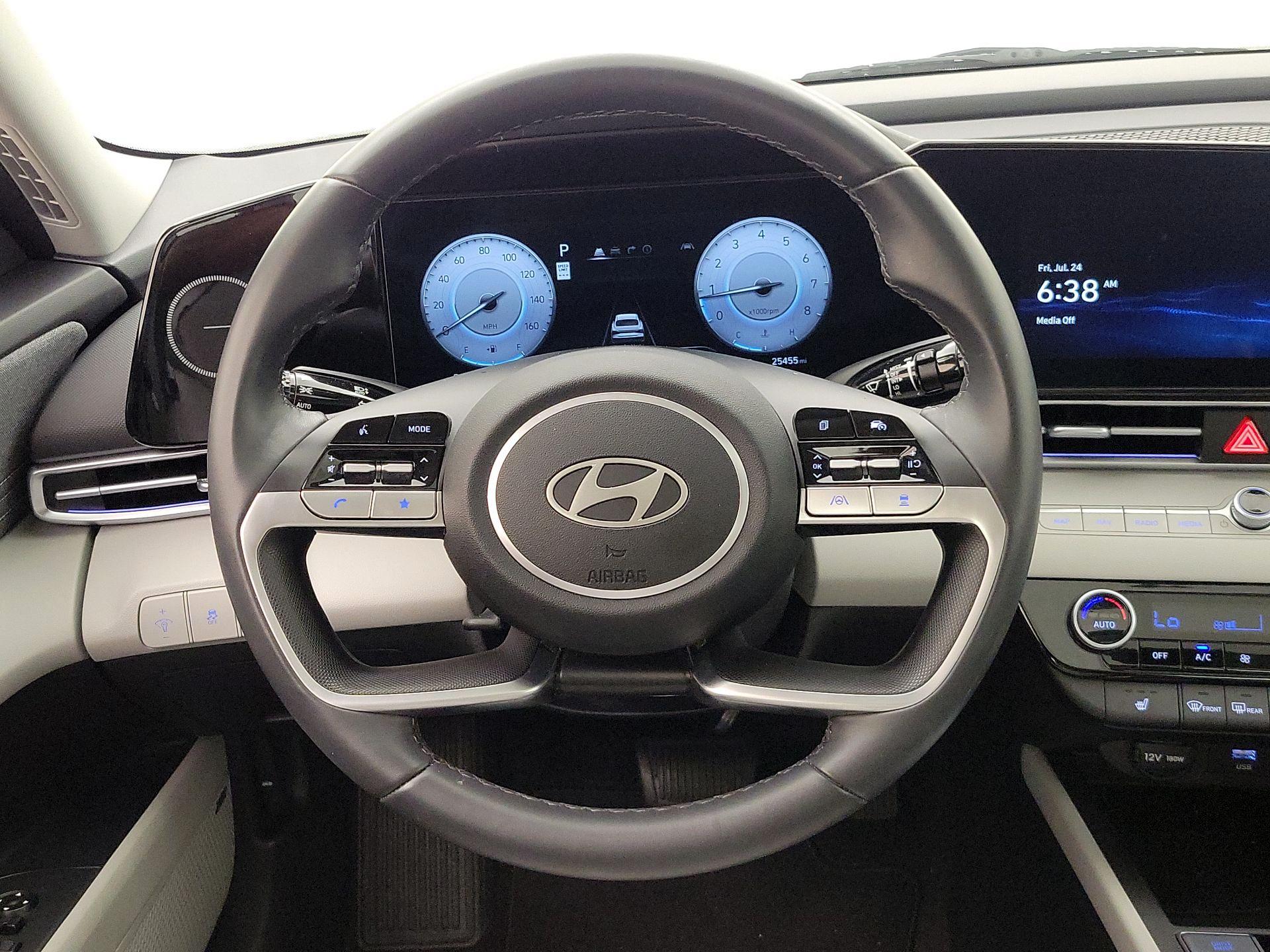 Thumbnail: 2024 Hyundai Elantra - 10