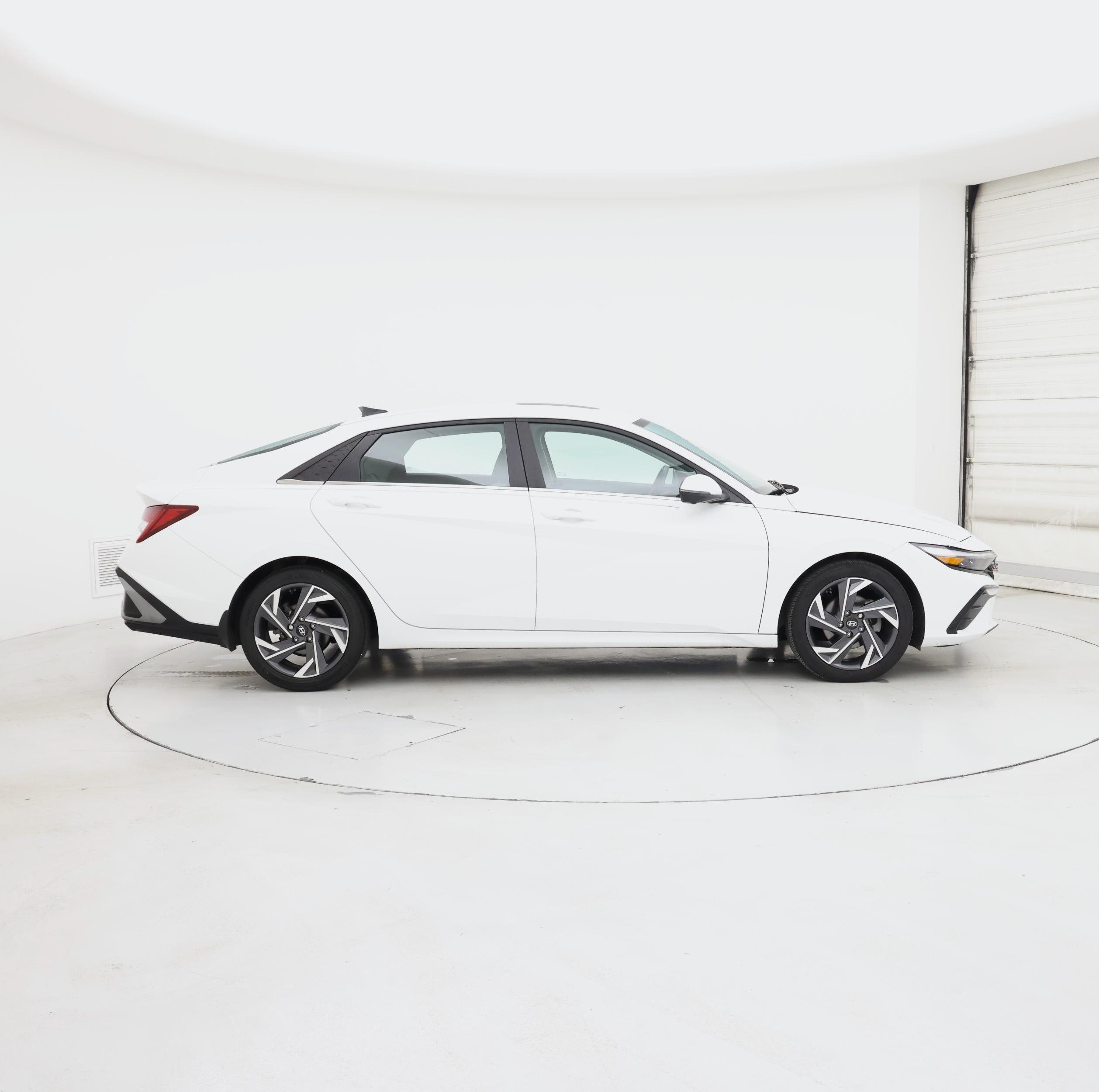 Thumbnail: 2024 Hyundai Elantra - 7