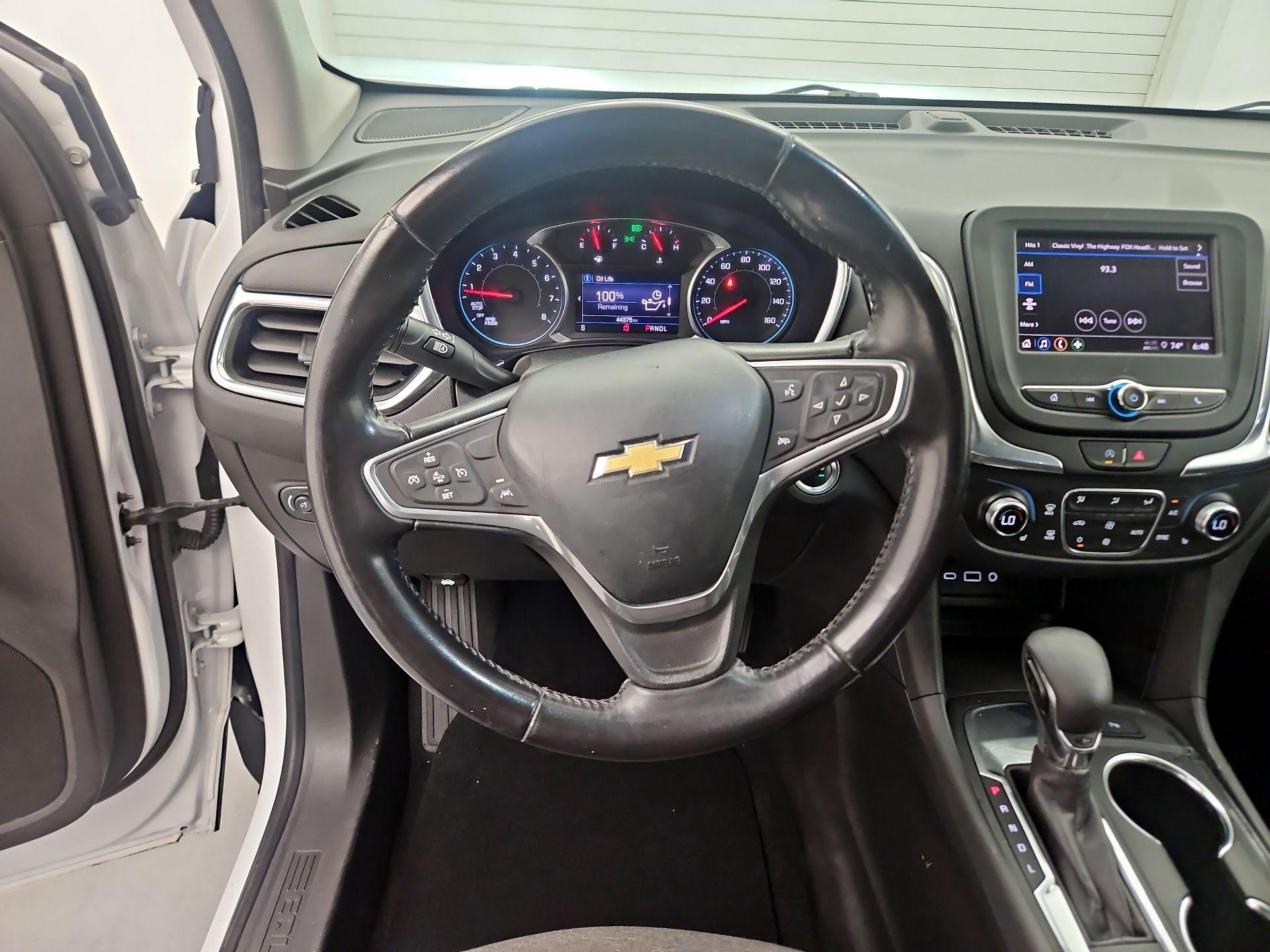 Thumbnail: 2022 Chevrolet Equinox - 10