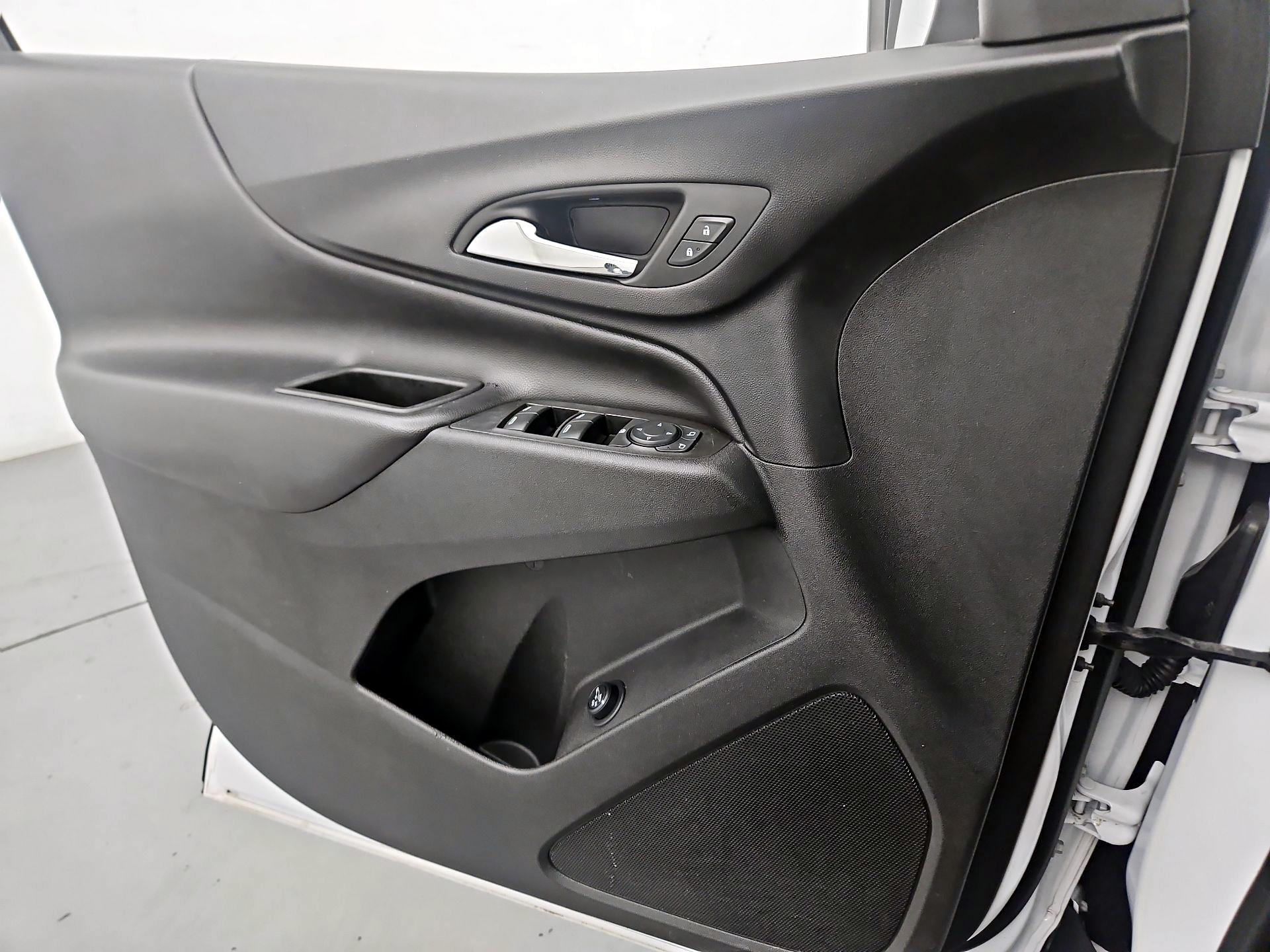 Thumbnail: 2022 Chevrolet Equinox - 12