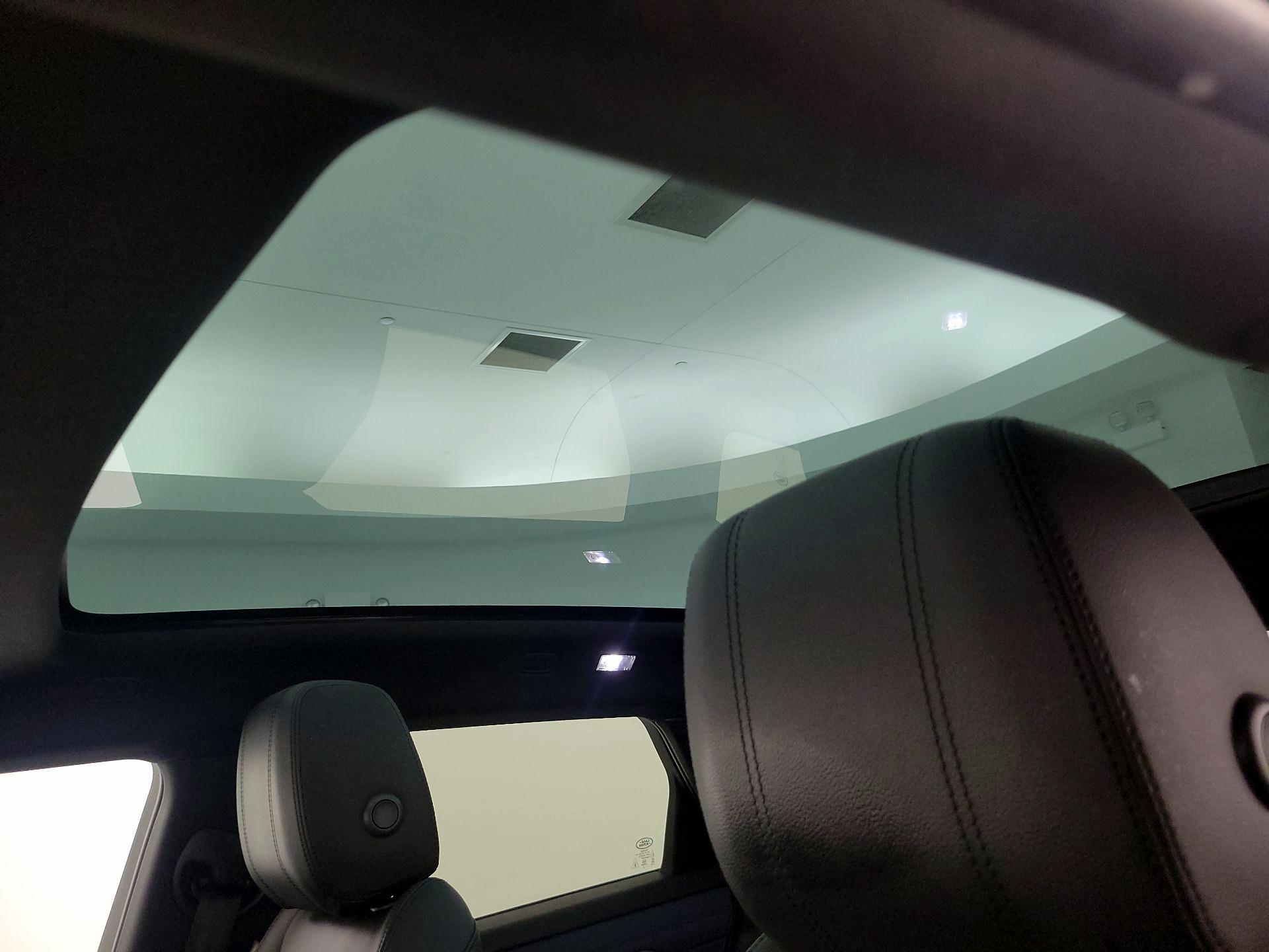 Thumbnail: 2020 Land Rover Range Rover Evoque - 20