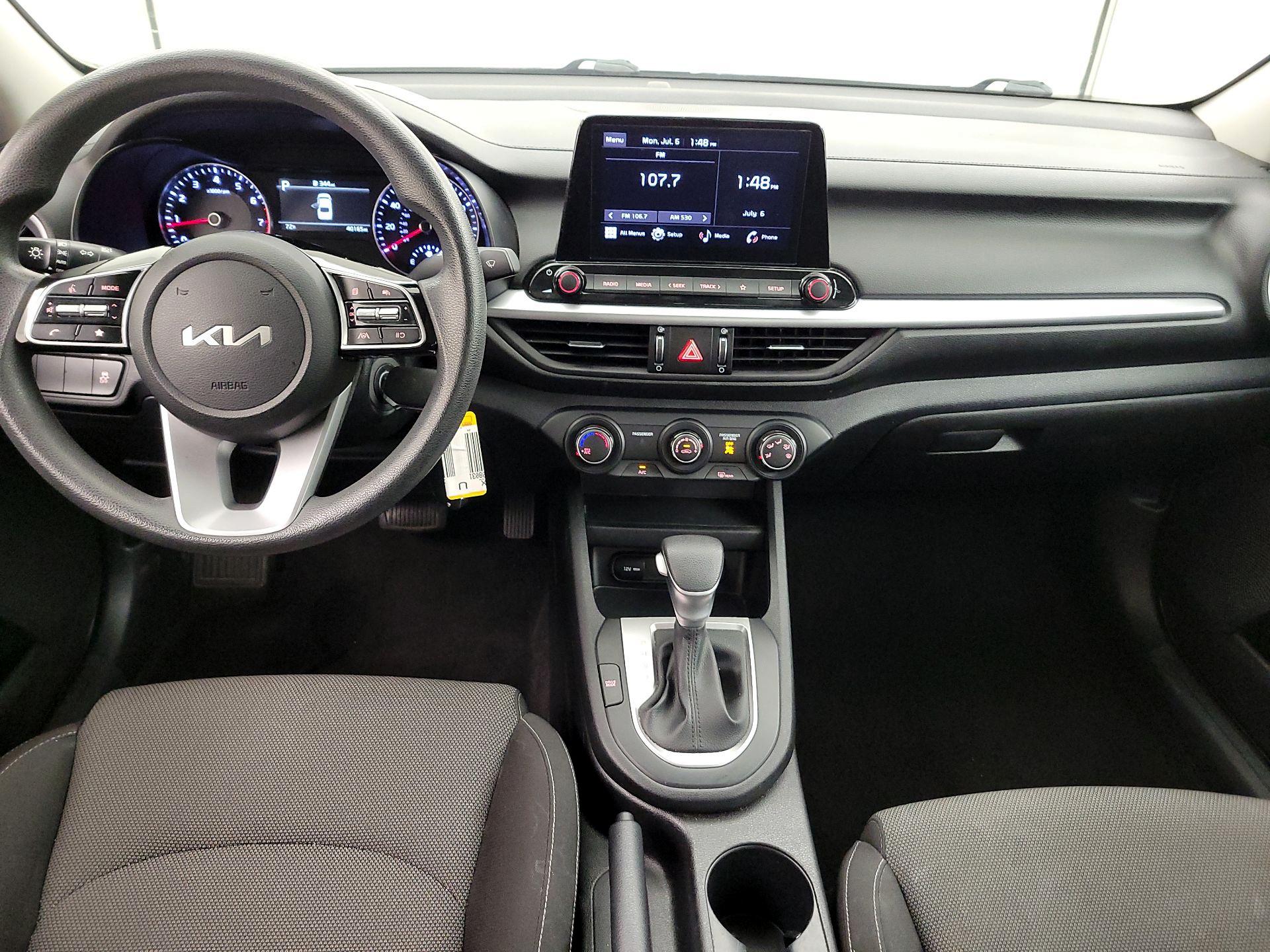 Thumbnail: 2024 Kia Forte - 9