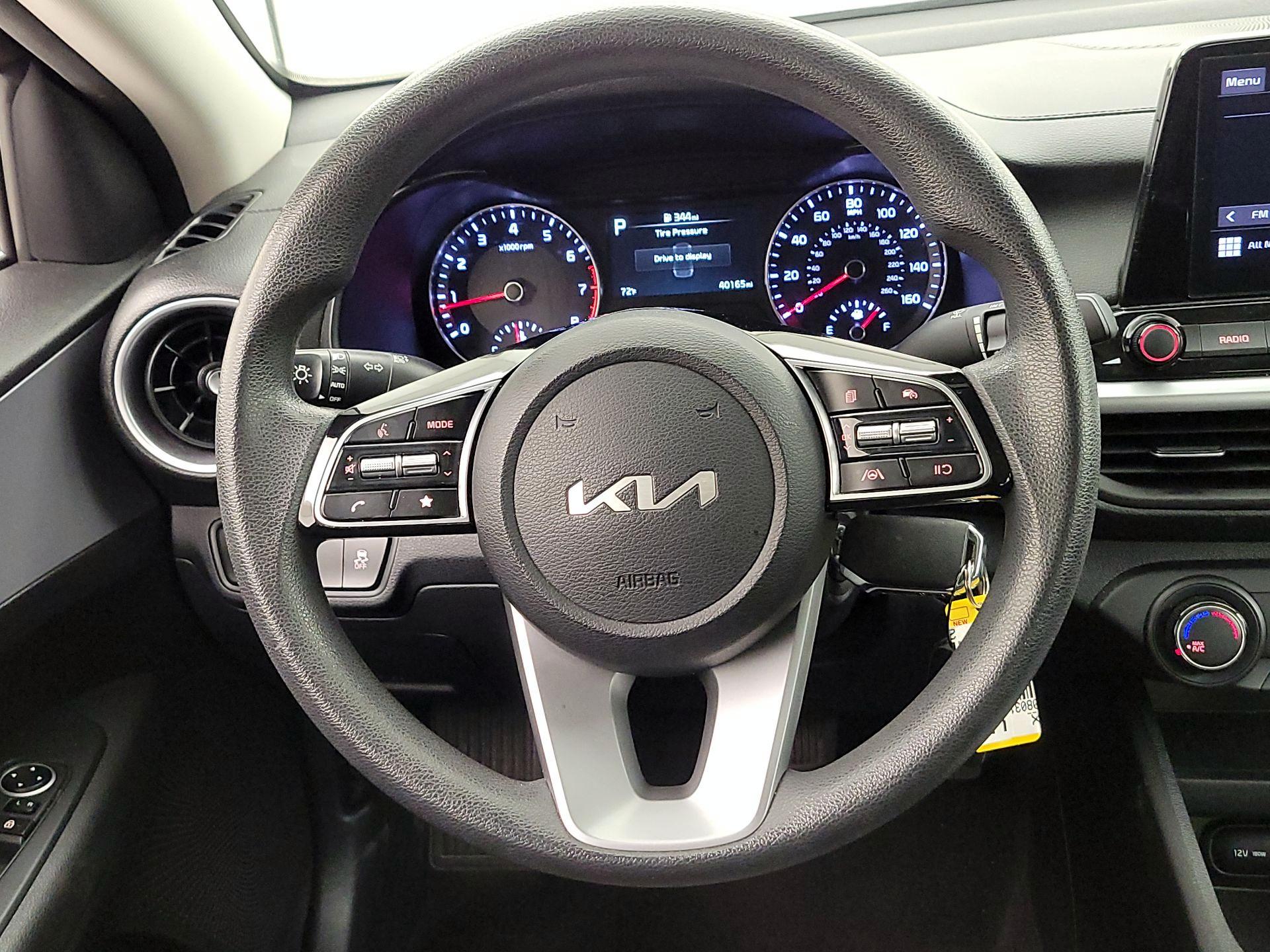Thumbnail: 2024 Kia Forte - 10