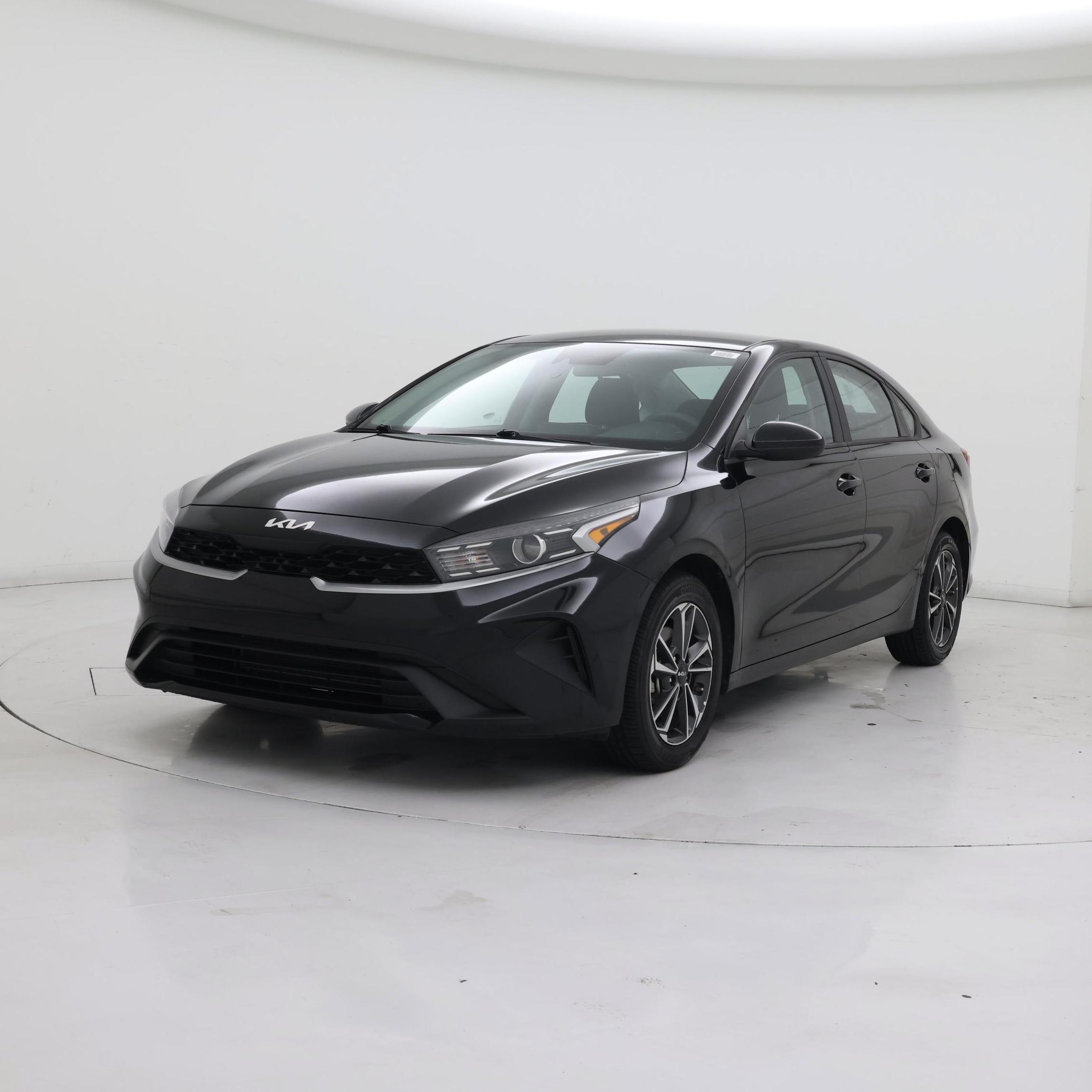 Thumbnail: 2024 Kia Forte - 4