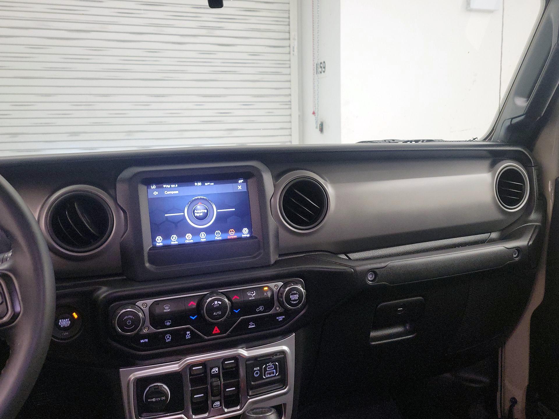 Thumbnail: 2022 Jeep Gladiator - 9