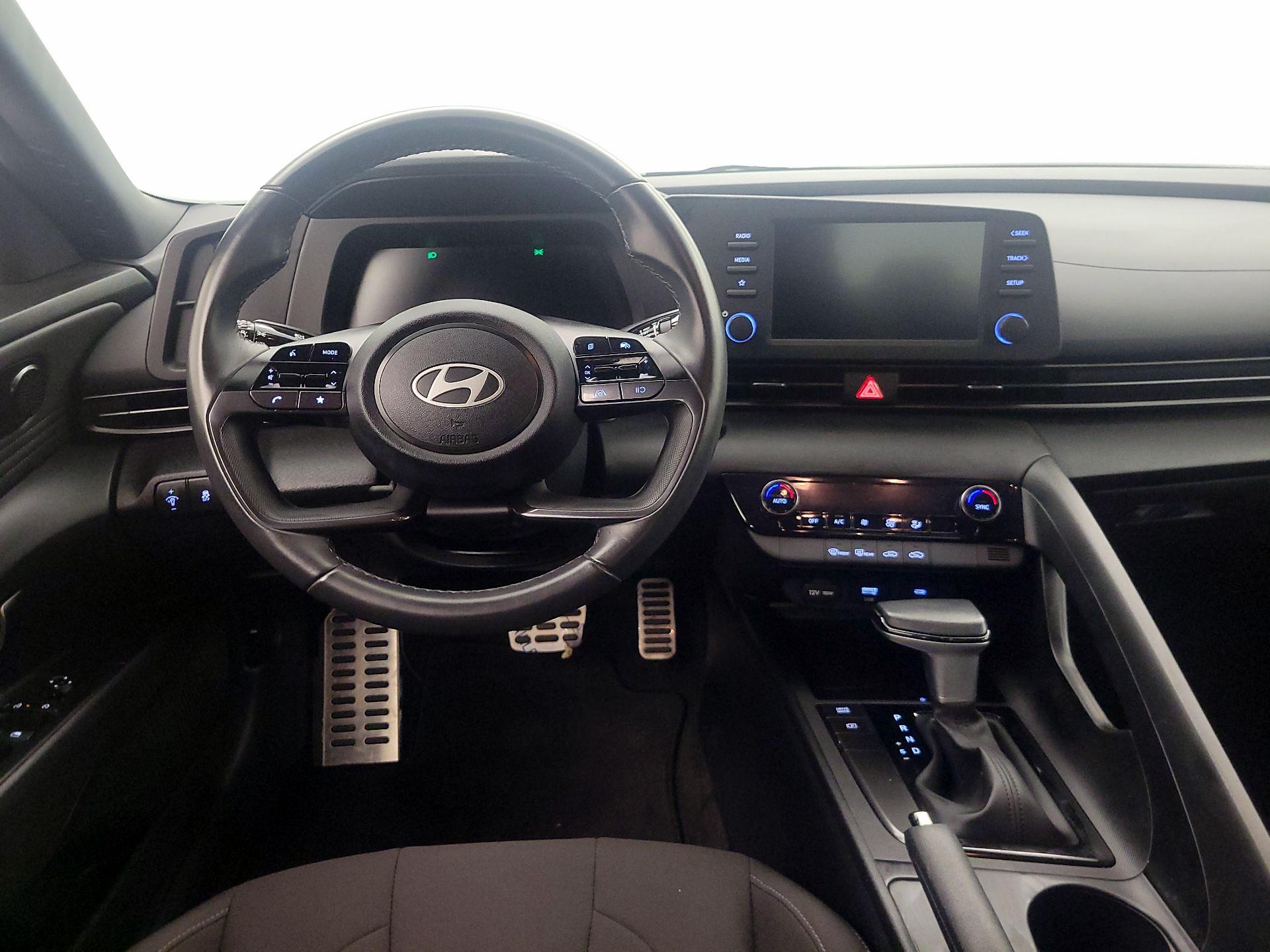 Thumbnail: 2025 Hyundai Elantra - 10