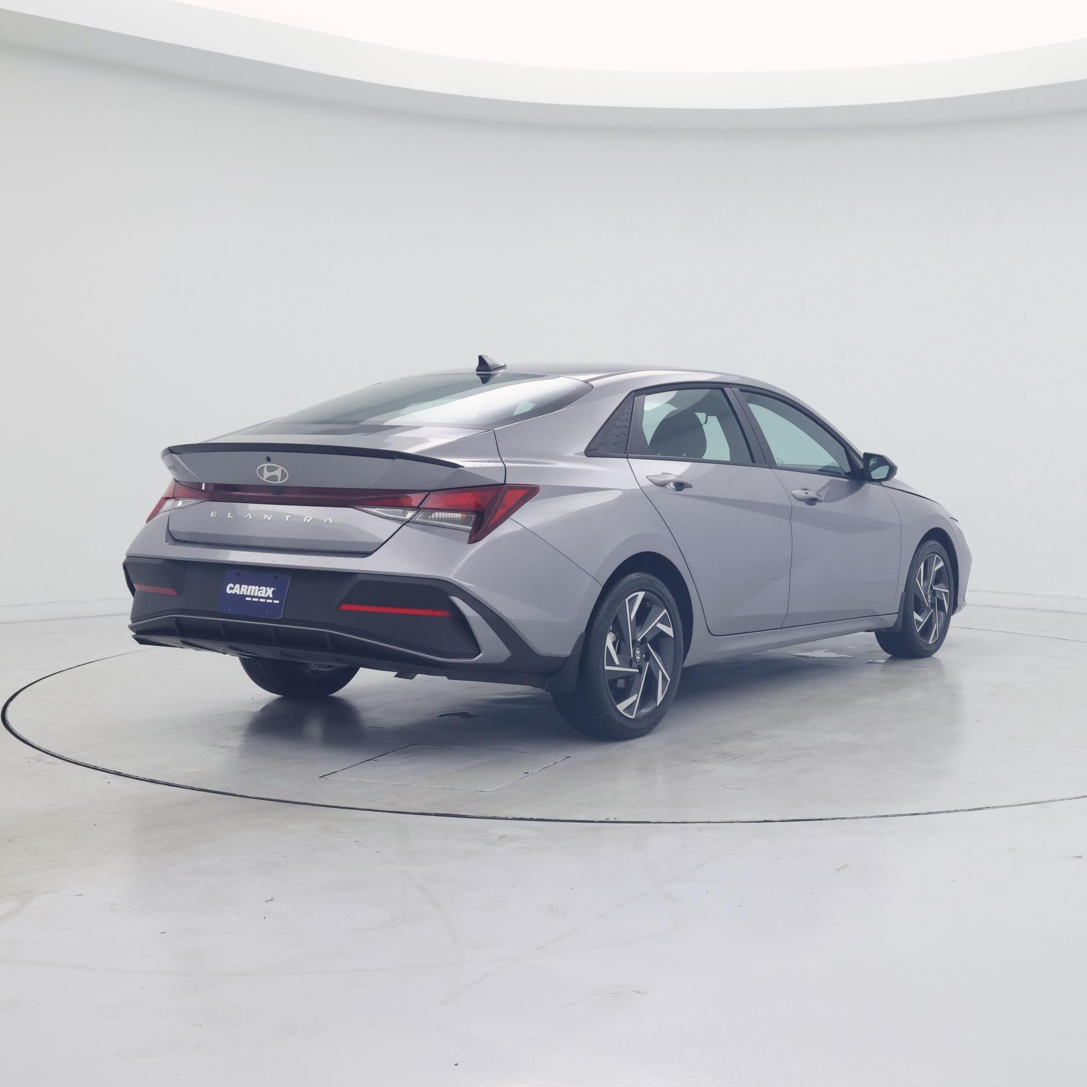 Thumbnail: 2025 Hyundai Elantra - 8