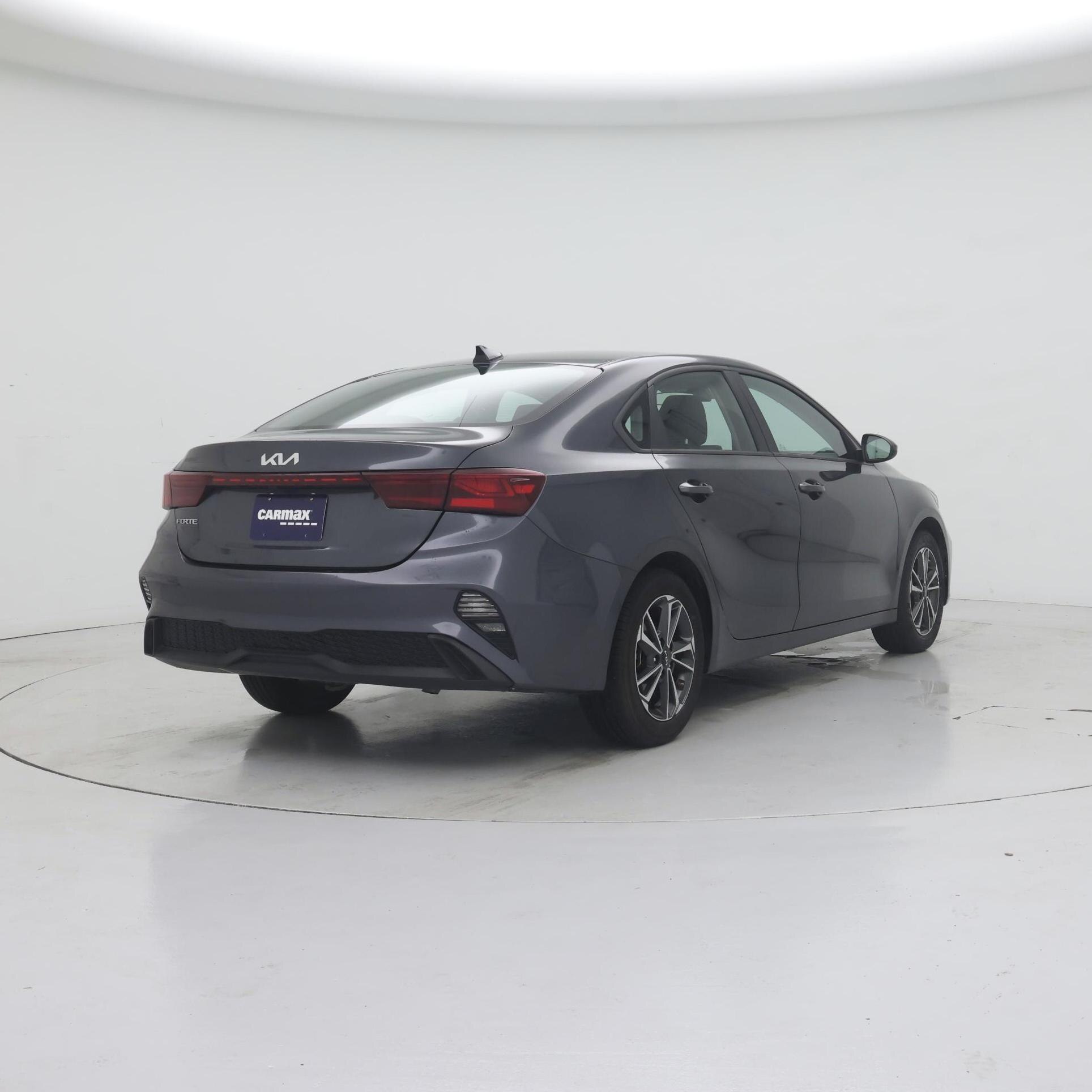 Thumbnail: 2024 Kia Forte - 8