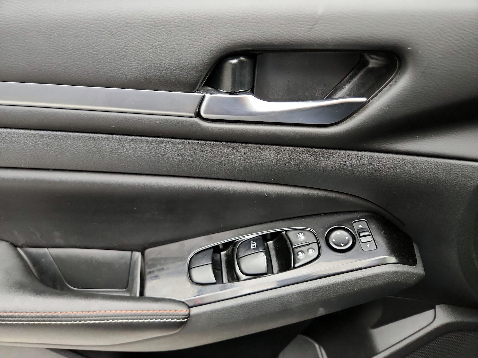 2024 Nissan Altima SR - Photo 13