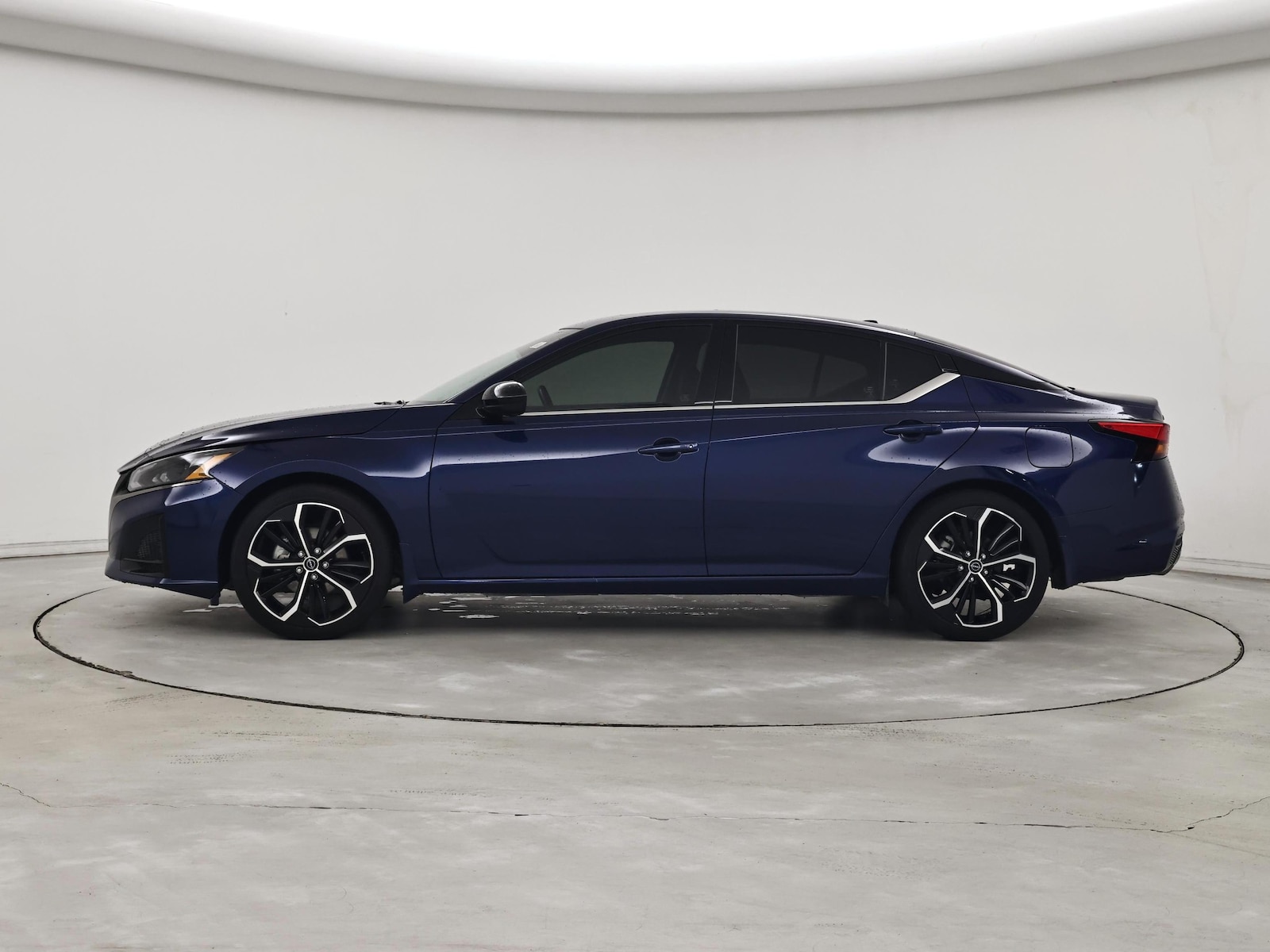 2024 Nissan Altima SR - Photo 4