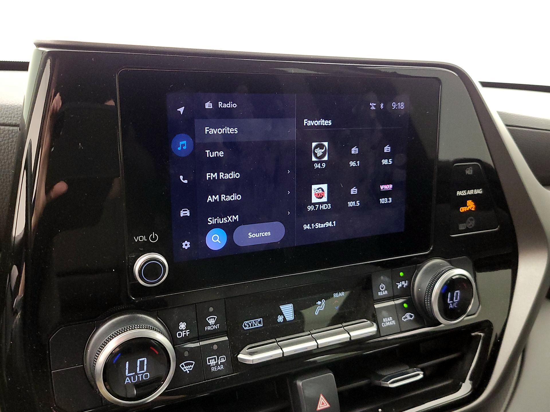 Thumbnail: 2023 Toyota Highlander - 16