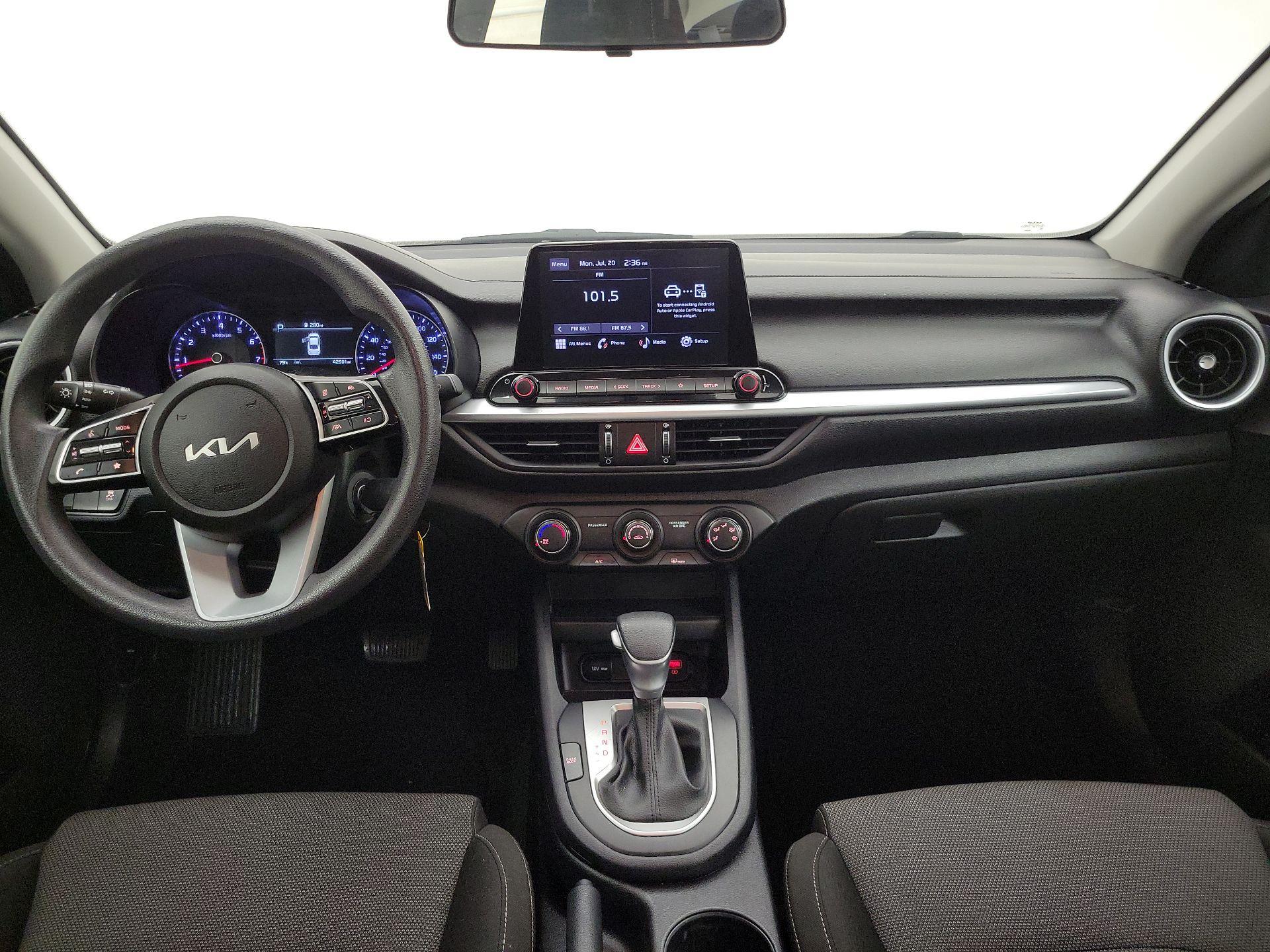 Thumbnail: 2024 Kia Forte - 9