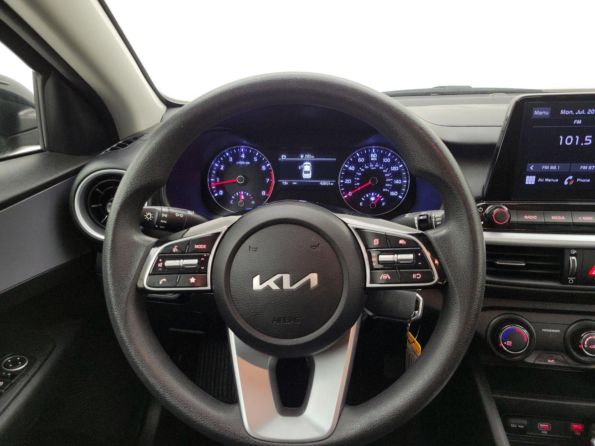 Thumbnail: 2024 Kia Forte - 10