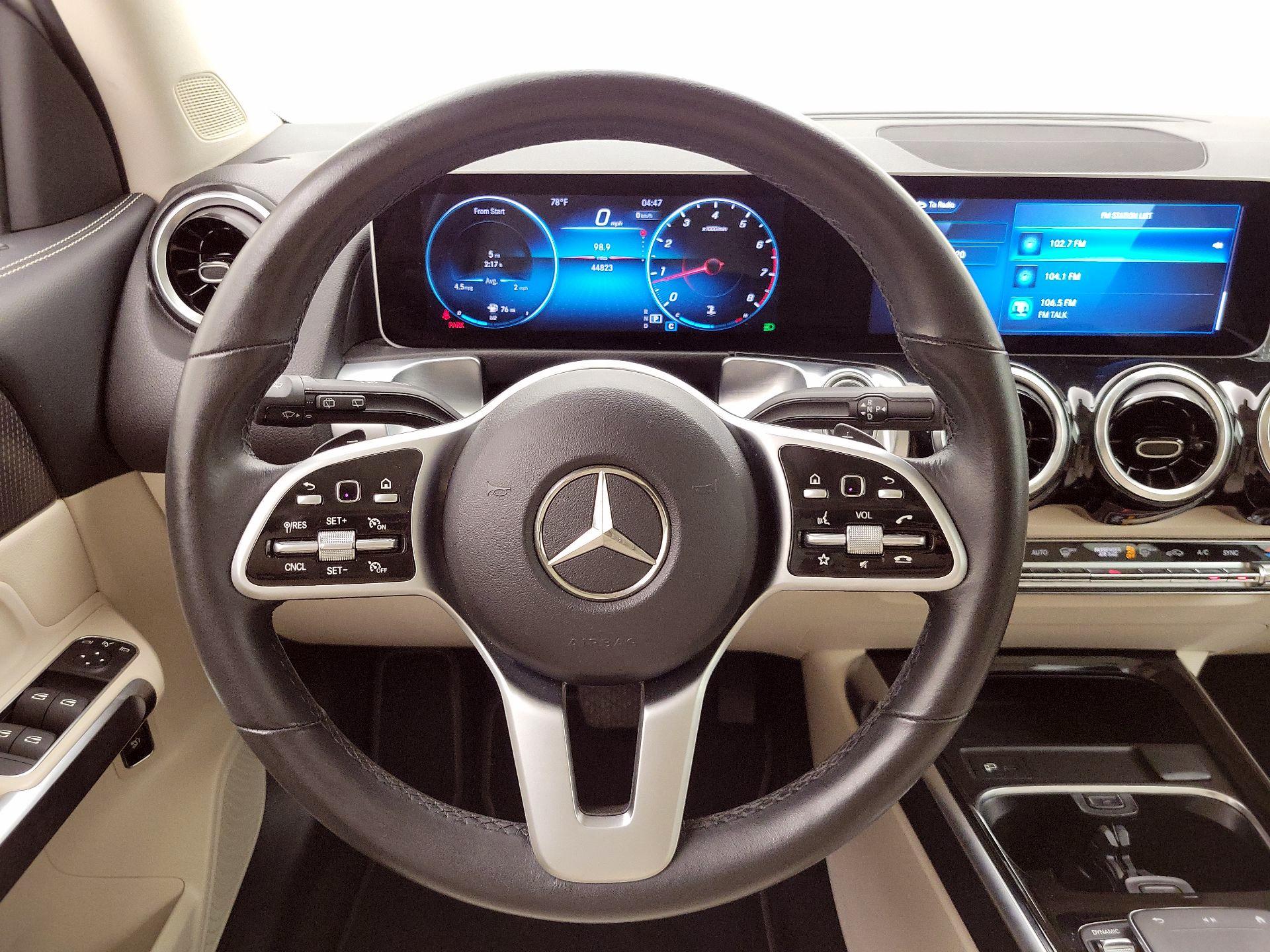 Thumbnail: 2021 Mercedes-Benz GLB - 10