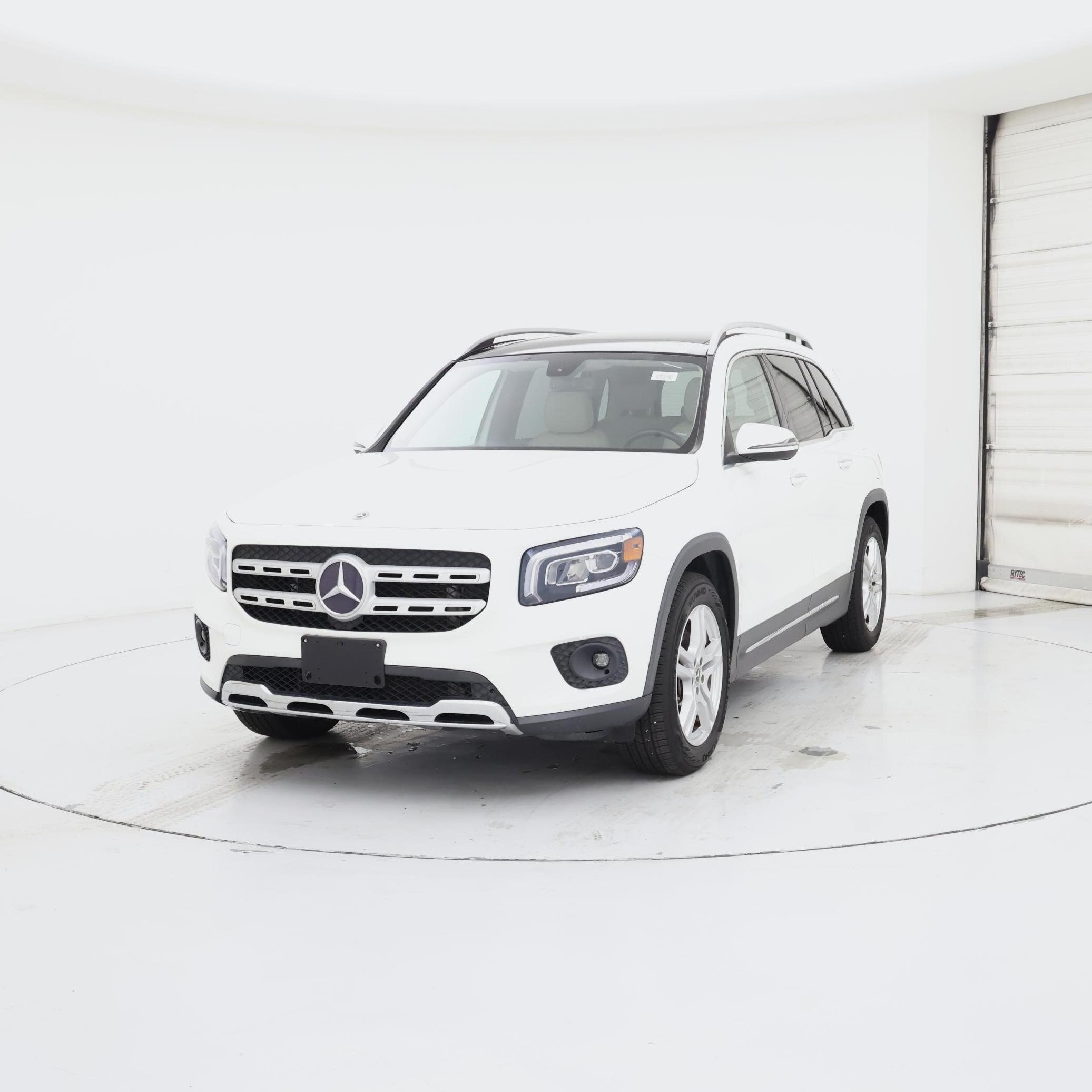 Thumbnail: 2021 Mercedes-Benz GLB - 4