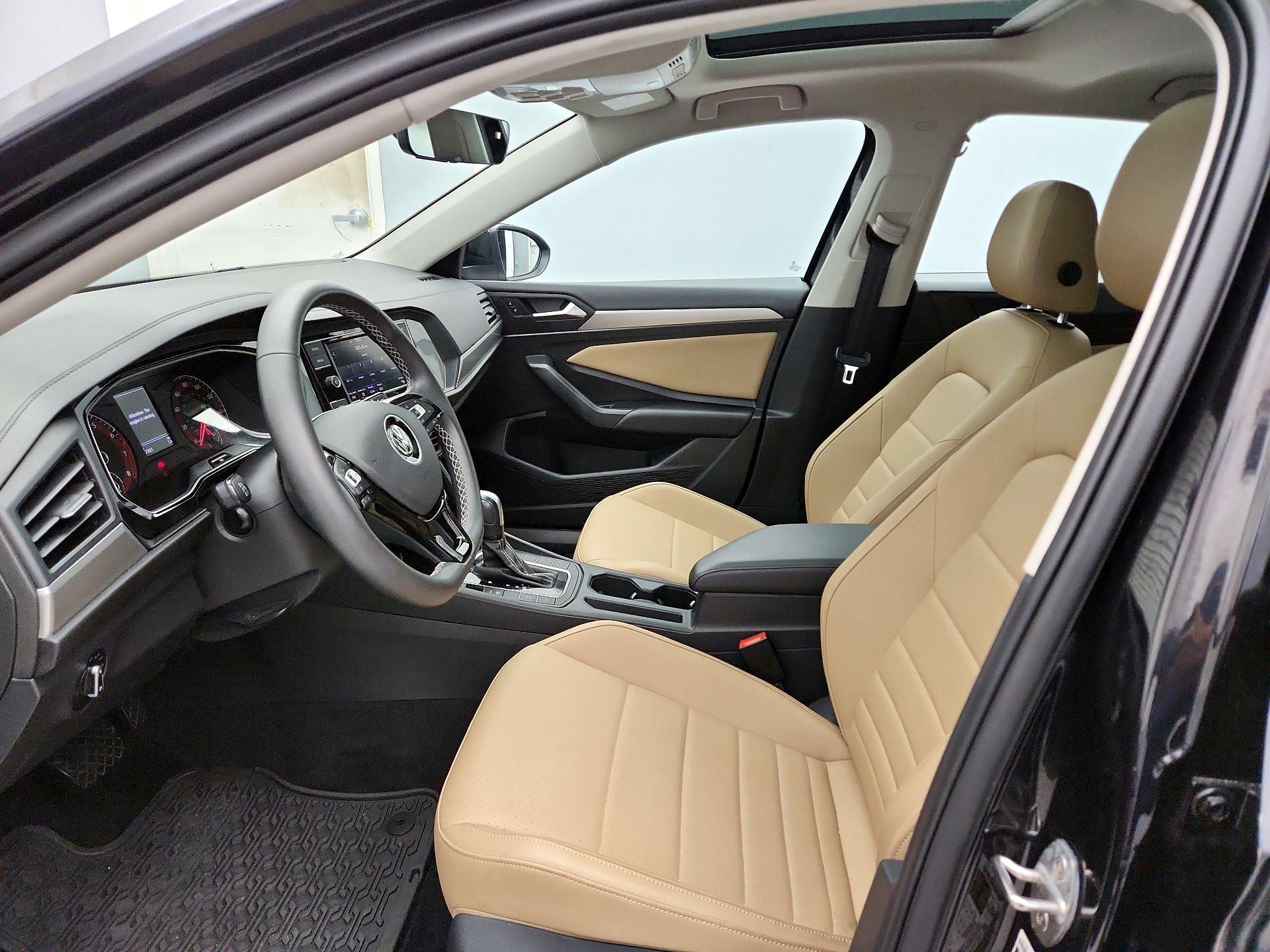 Thumbnail: 2021 Volkswagen Jetta - 11