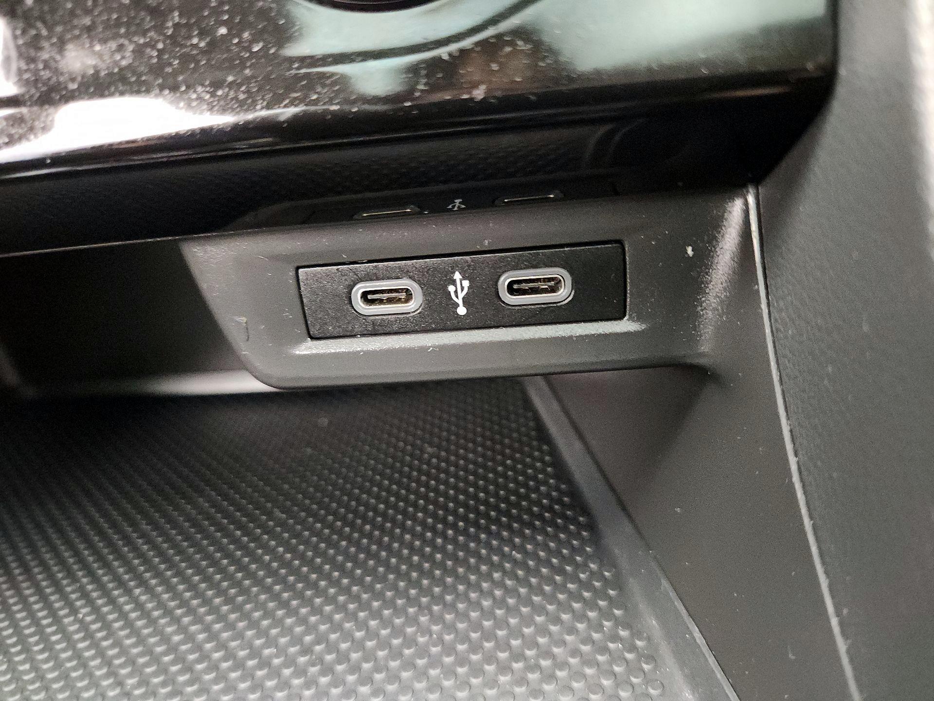 Thumbnail: 2021 Volkswagen Jetta - 18