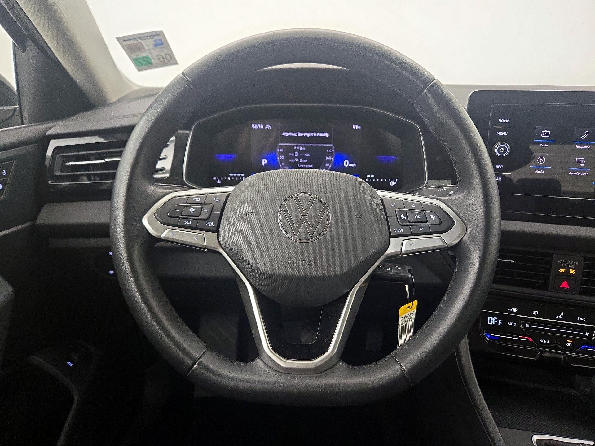 Thumbnail: 2025 Volkswagen Jetta - 10
