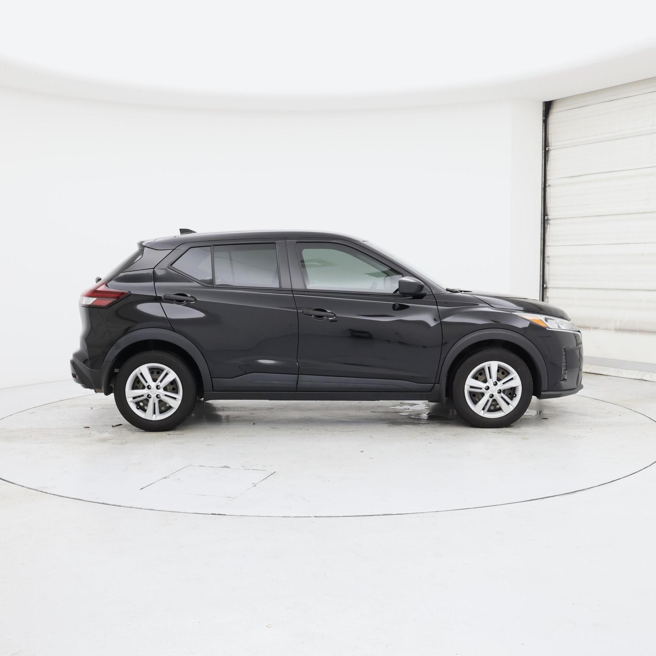 Thumbnail: 2024 Nissan Kicks - 7