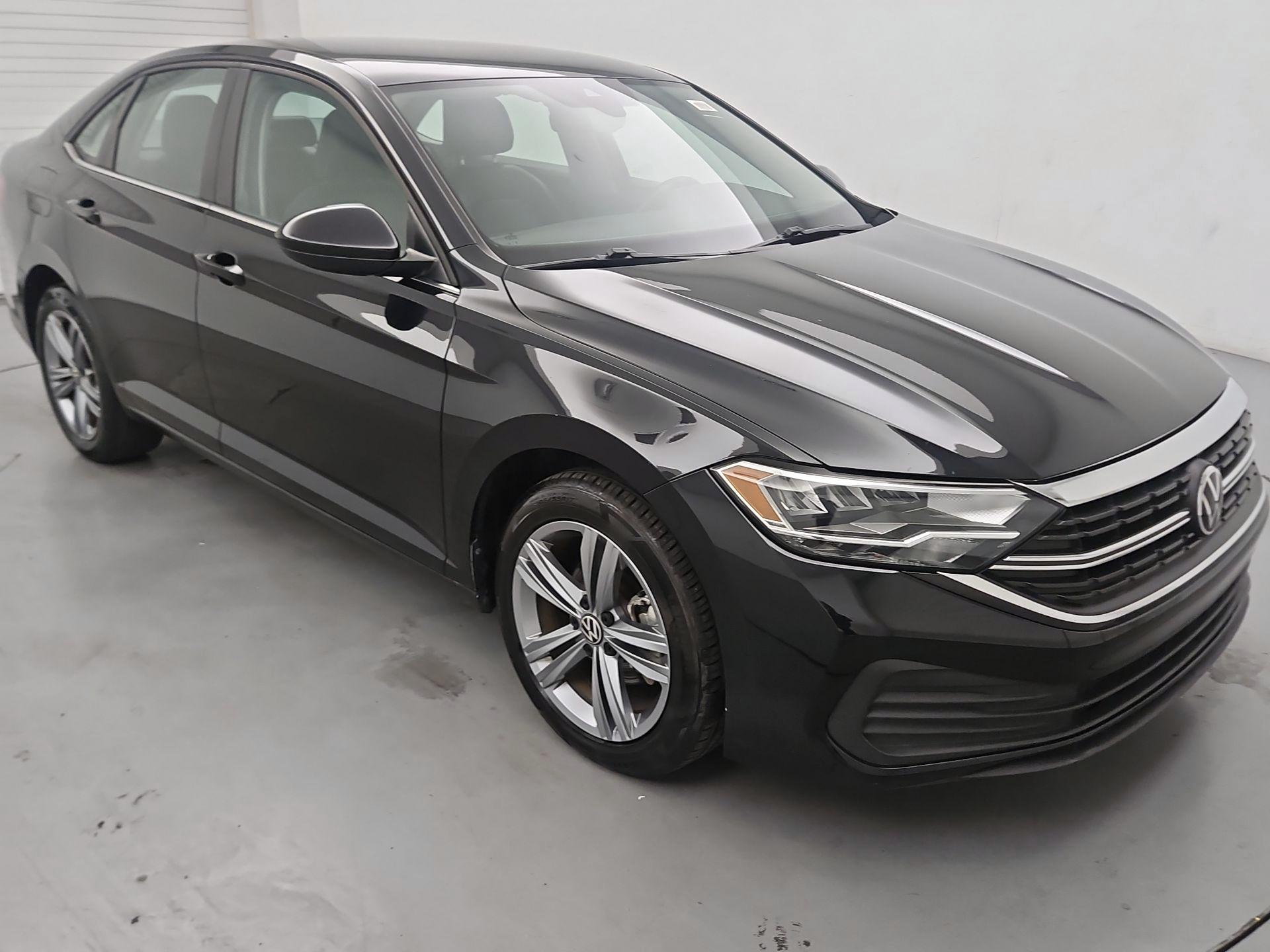Thumbnail: 2024 Volkswagen Jetta - 1