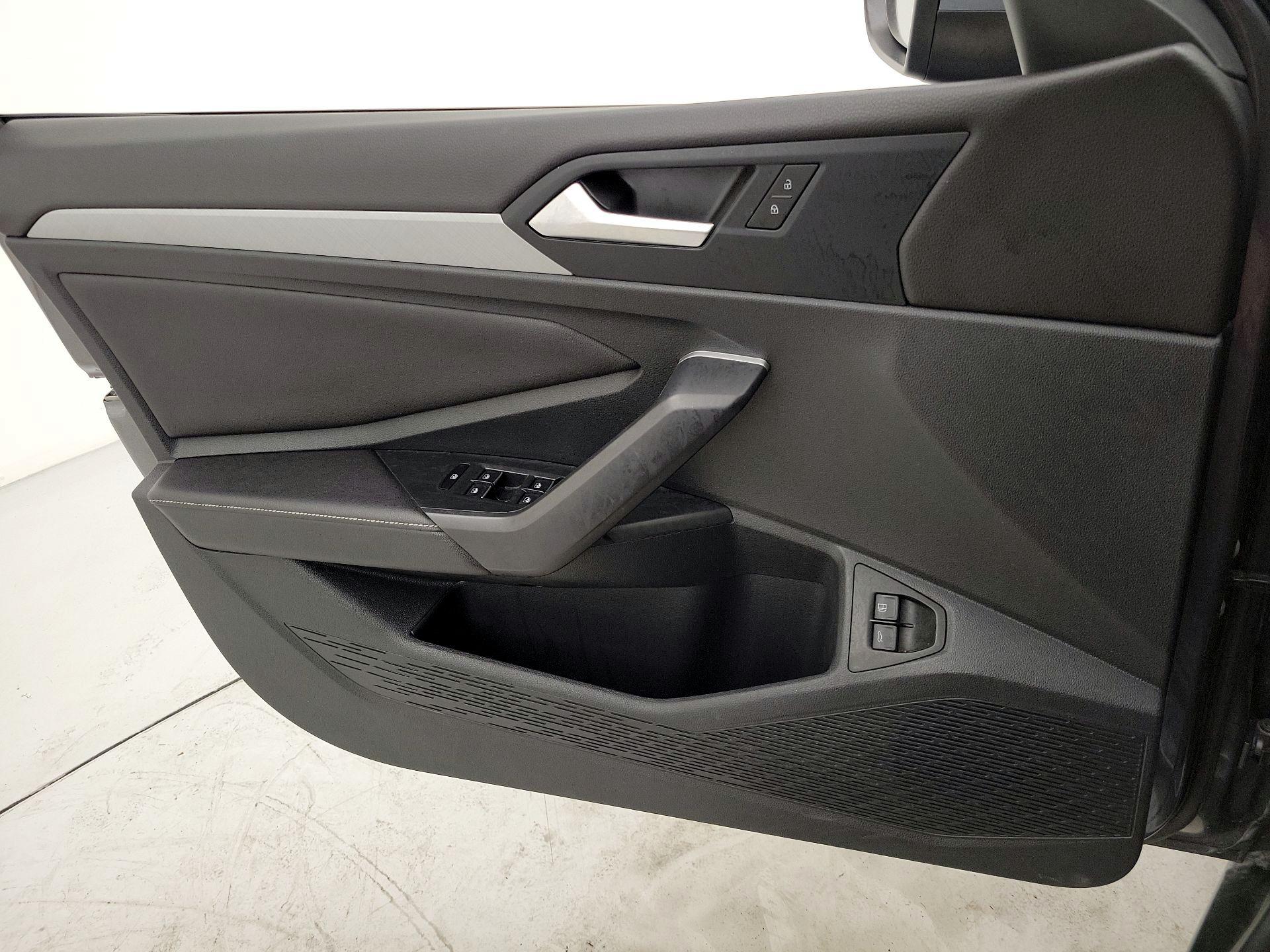 Thumbnail: 2024 Volkswagen Jetta - 12