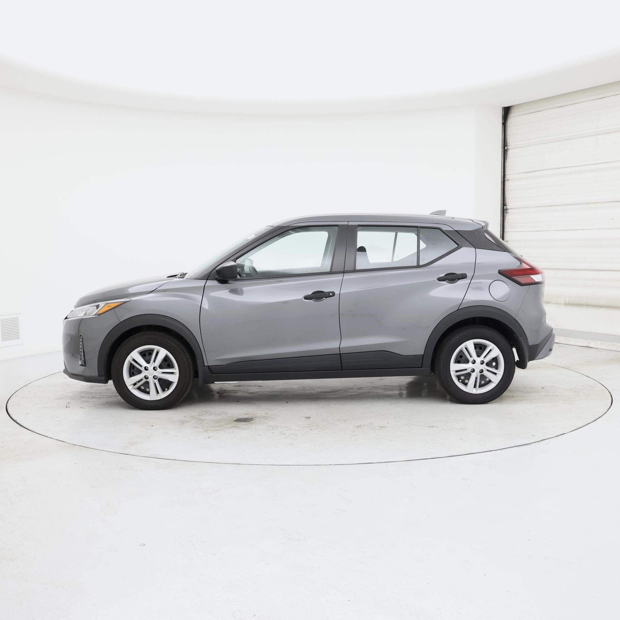 Thumbnail: 2024 Nissan Kicks - 3