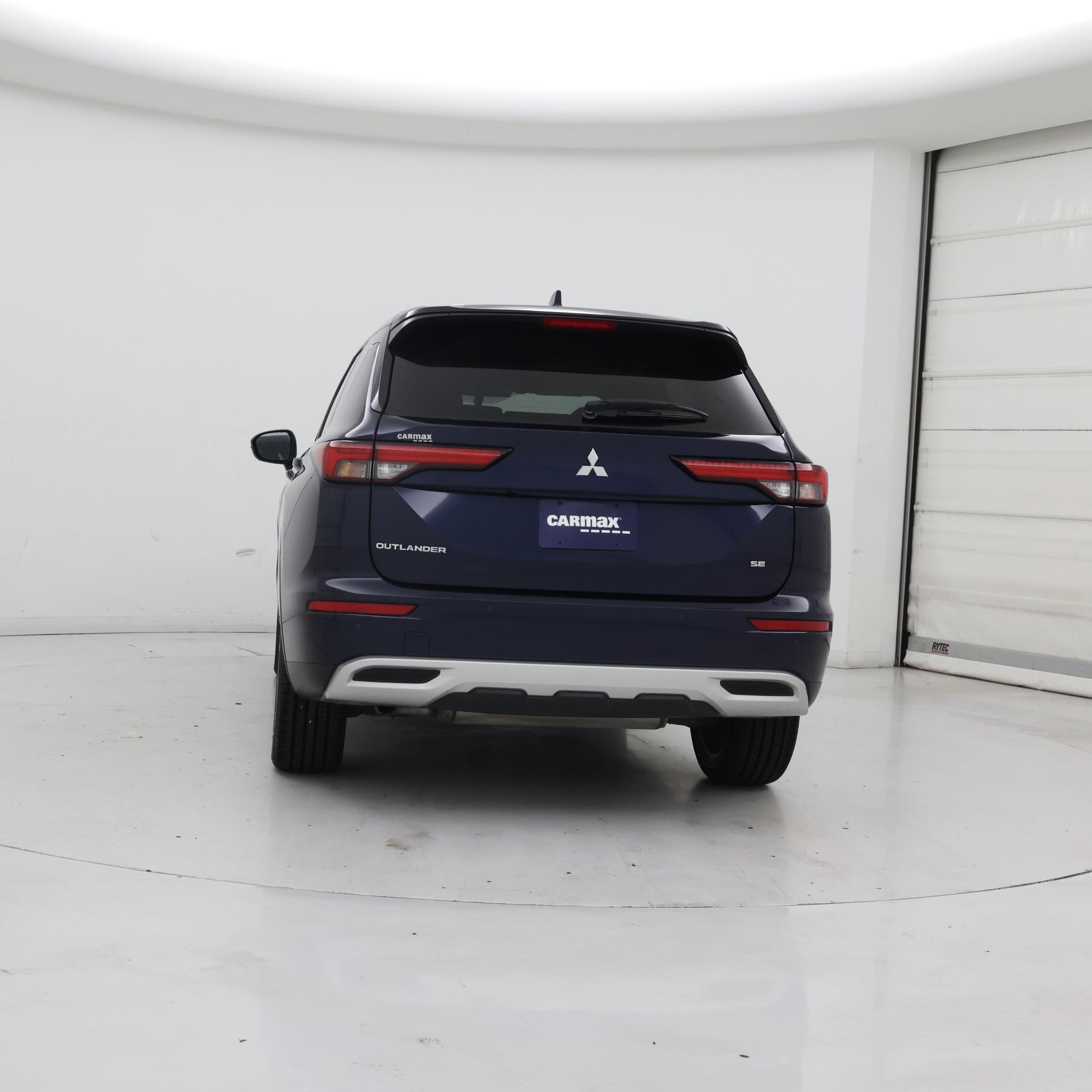 Thumbnail: 2023 Mitsubishi Outlander - 6