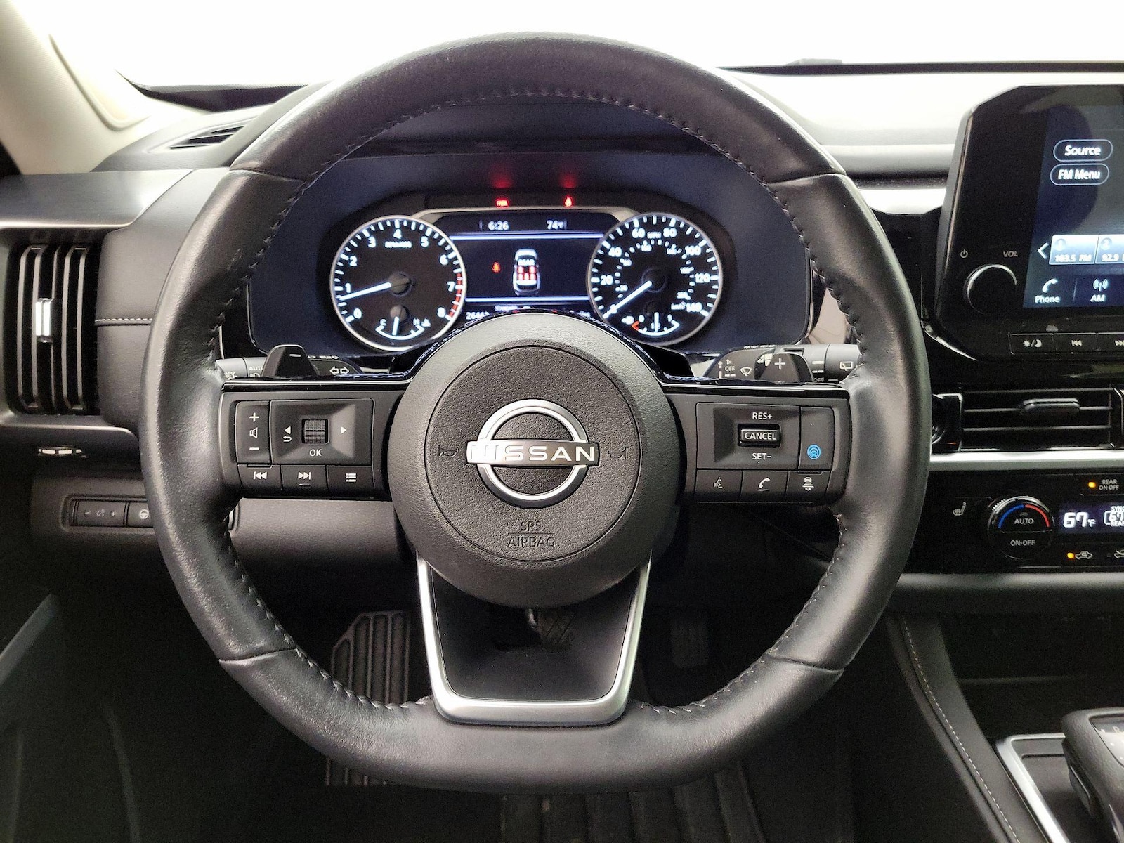 2024 Nissan Pathfinder SL - Photo 11