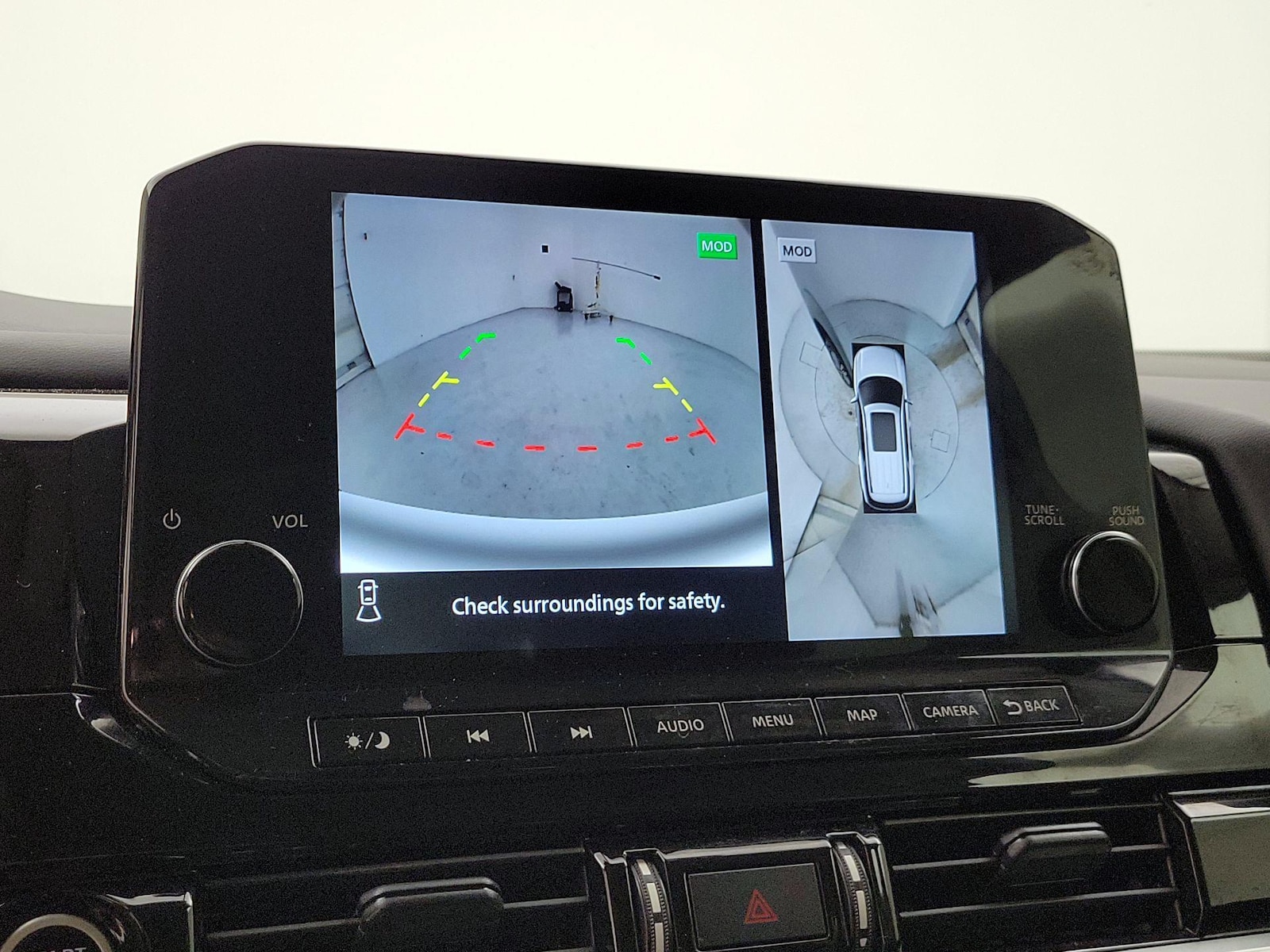 2024 Nissan Pathfinder SL - Photo 15