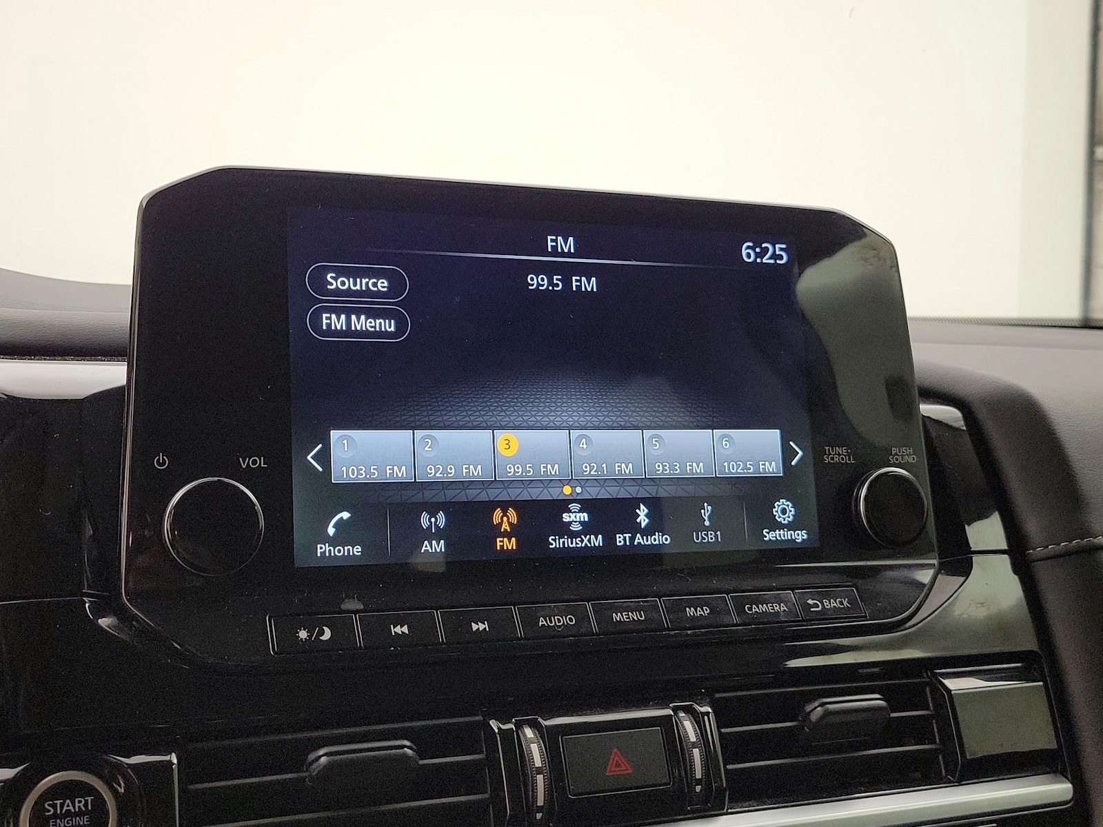 2024 Nissan Pathfinder SL - Photo 16