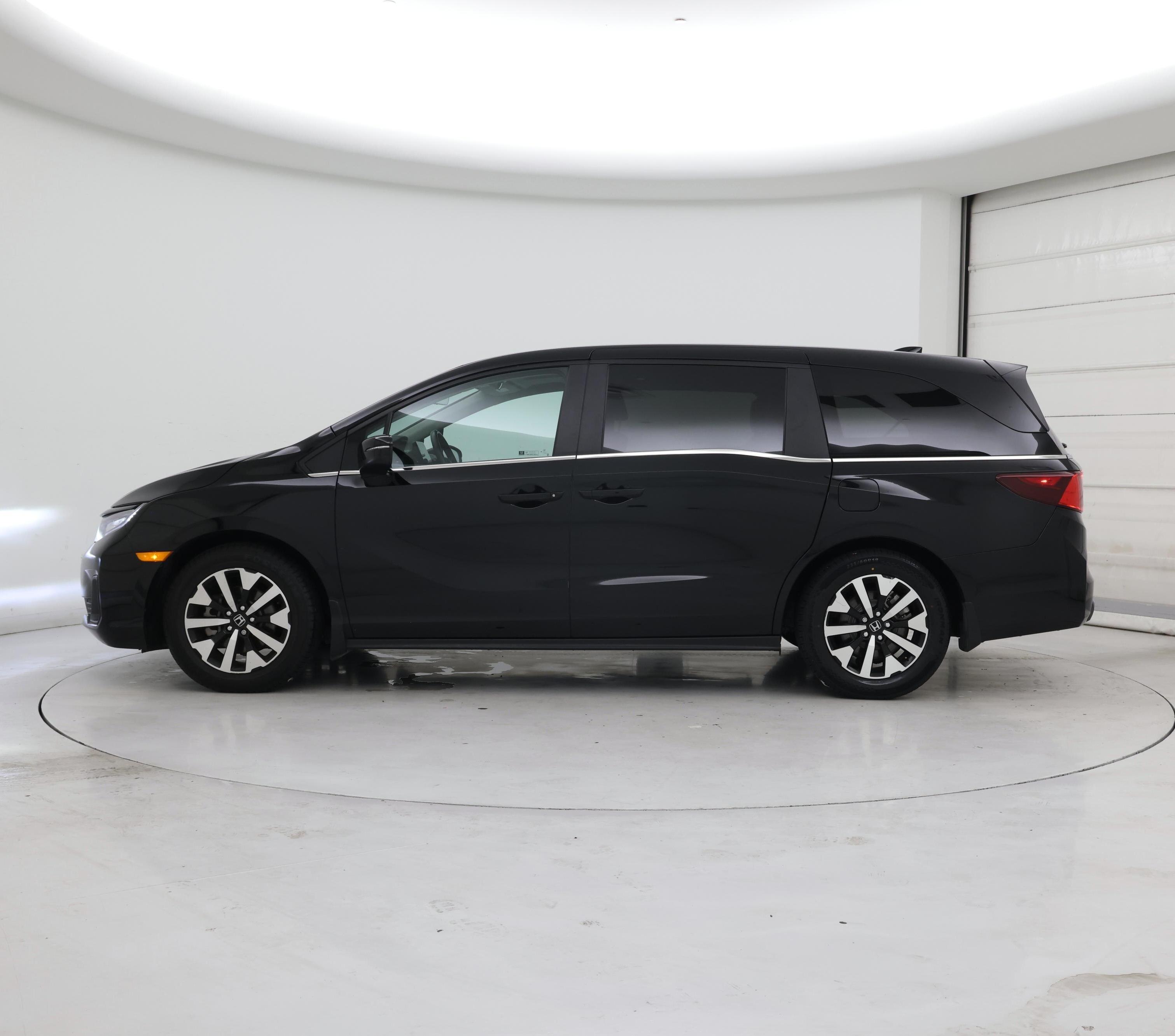 Thumbnail: 2025 Honda Odyssey - 3