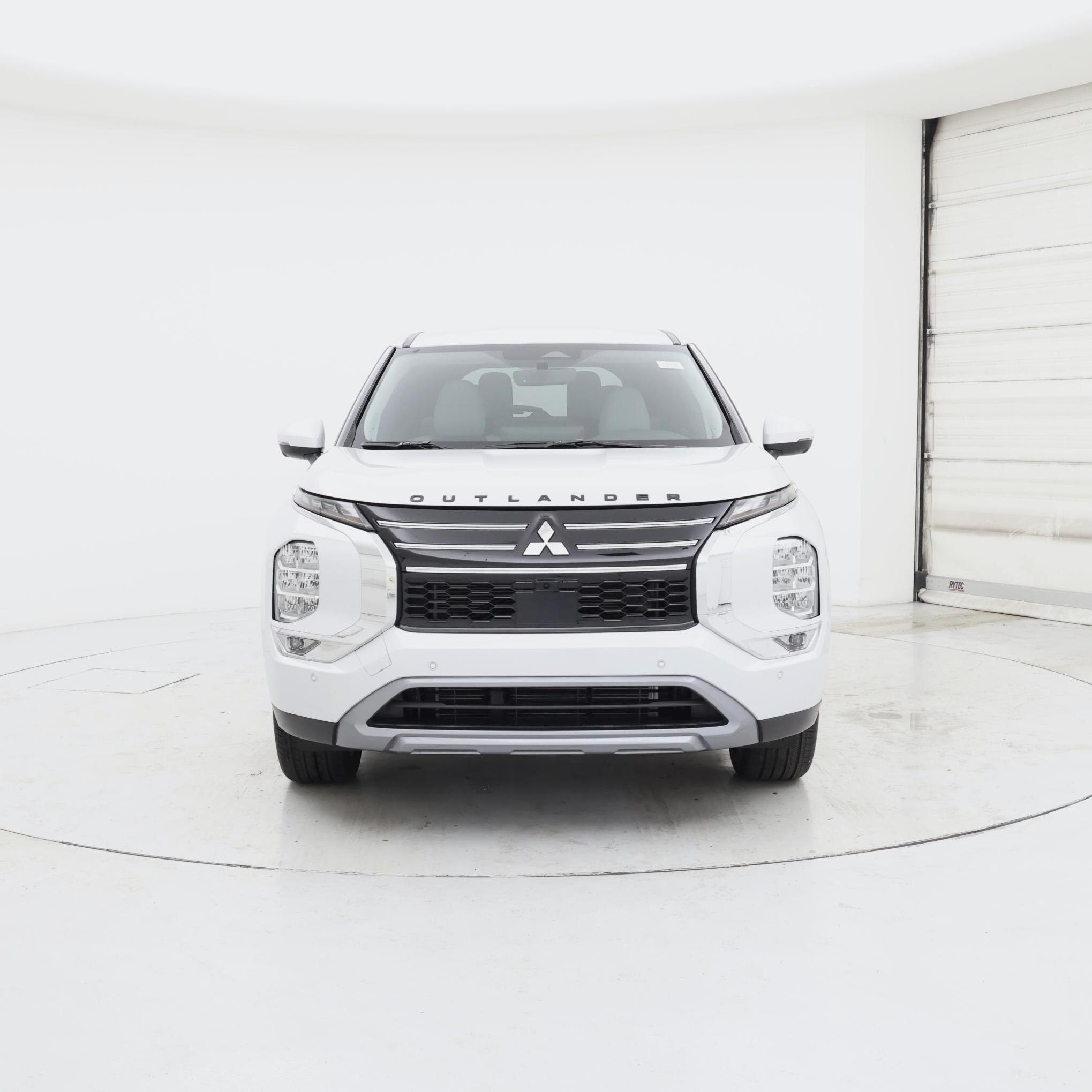 Thumbnail: 2025 Mitsubishi Outlander - 5