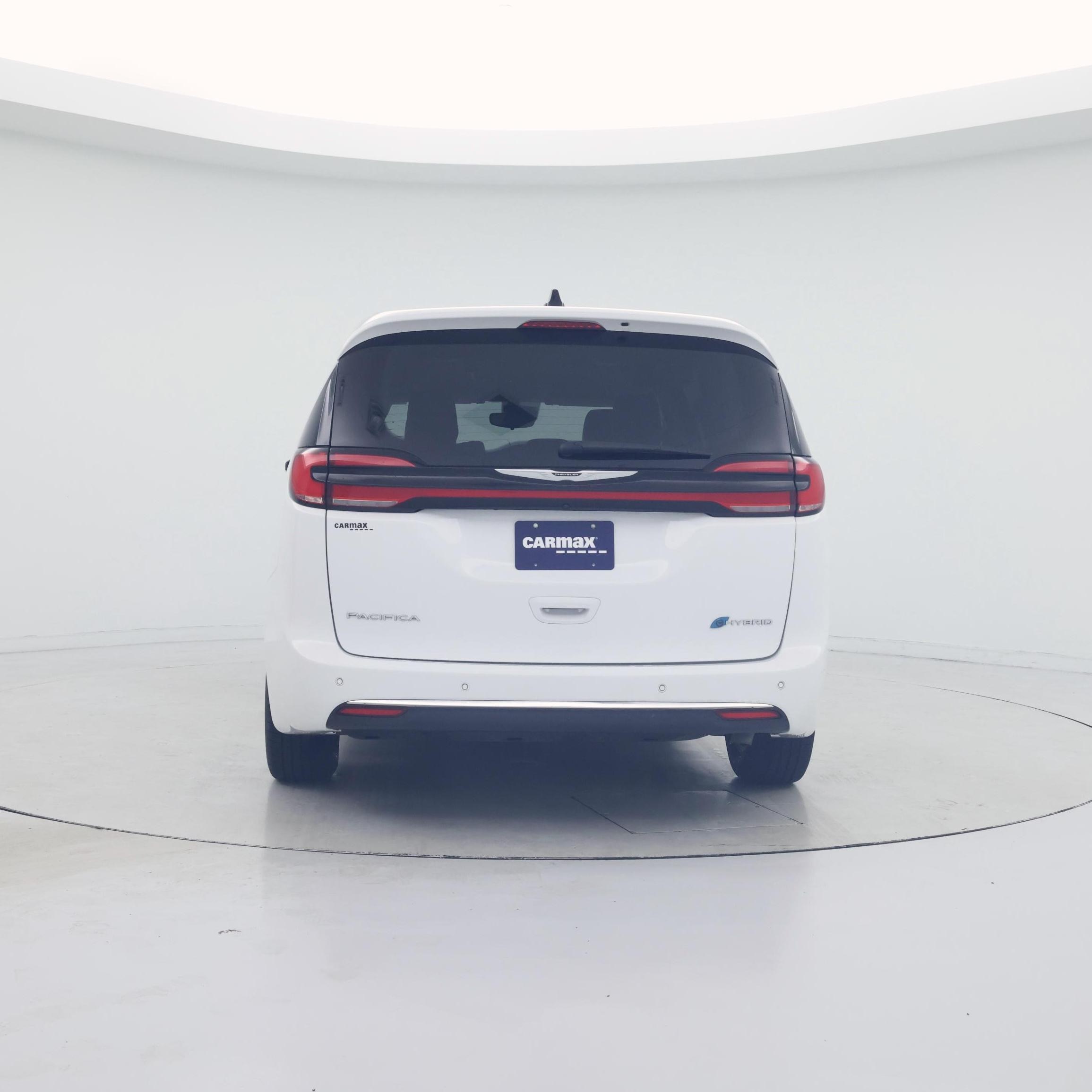 Thumbnail: 2024 Chrysler Pacifica - 6