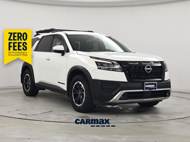White 2024 Nissan Pathfinder SUV / Crossover All-Wheel Drive Automatic