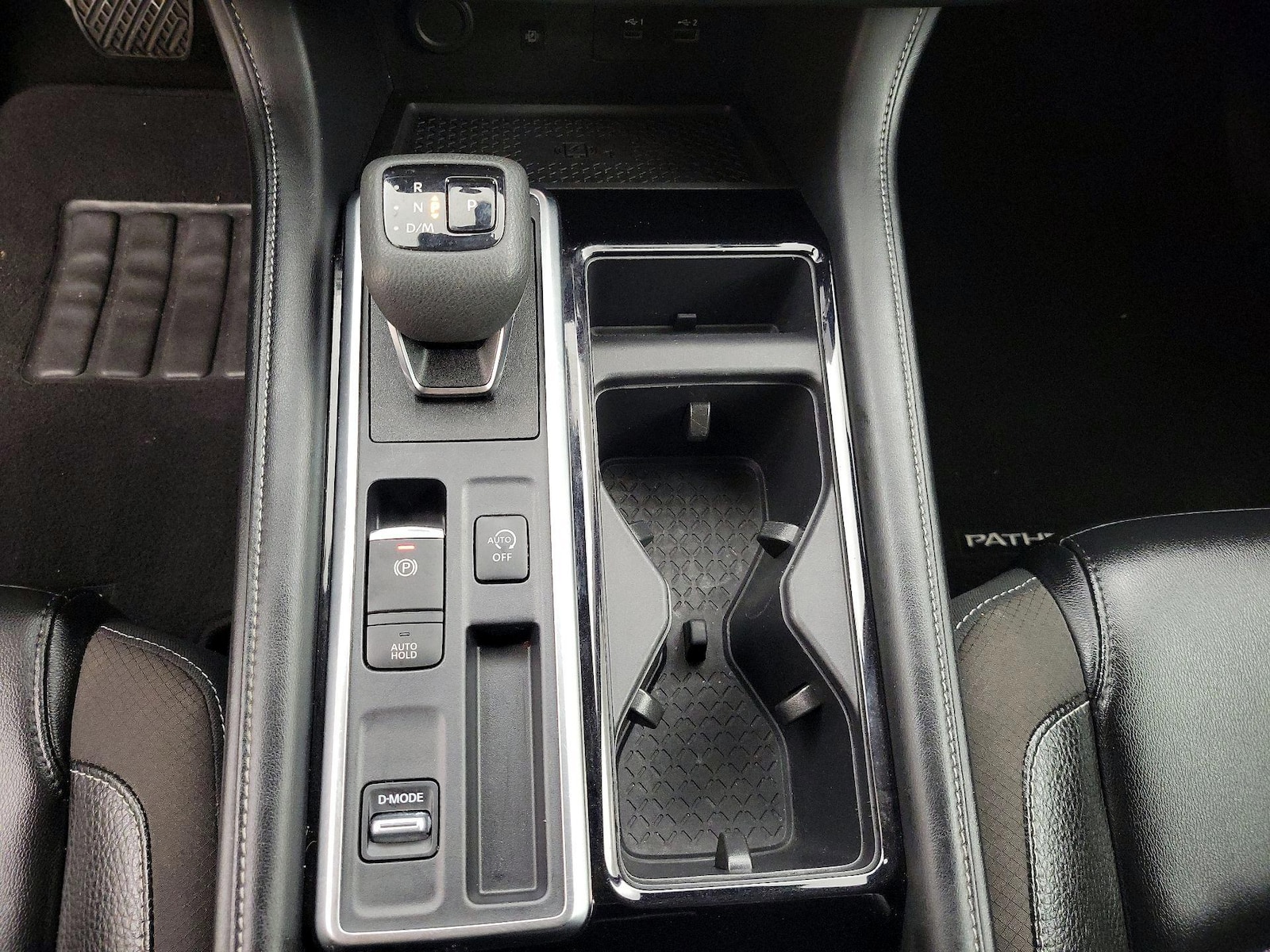 2023 Nissan Pathfinder SL - Photo 18