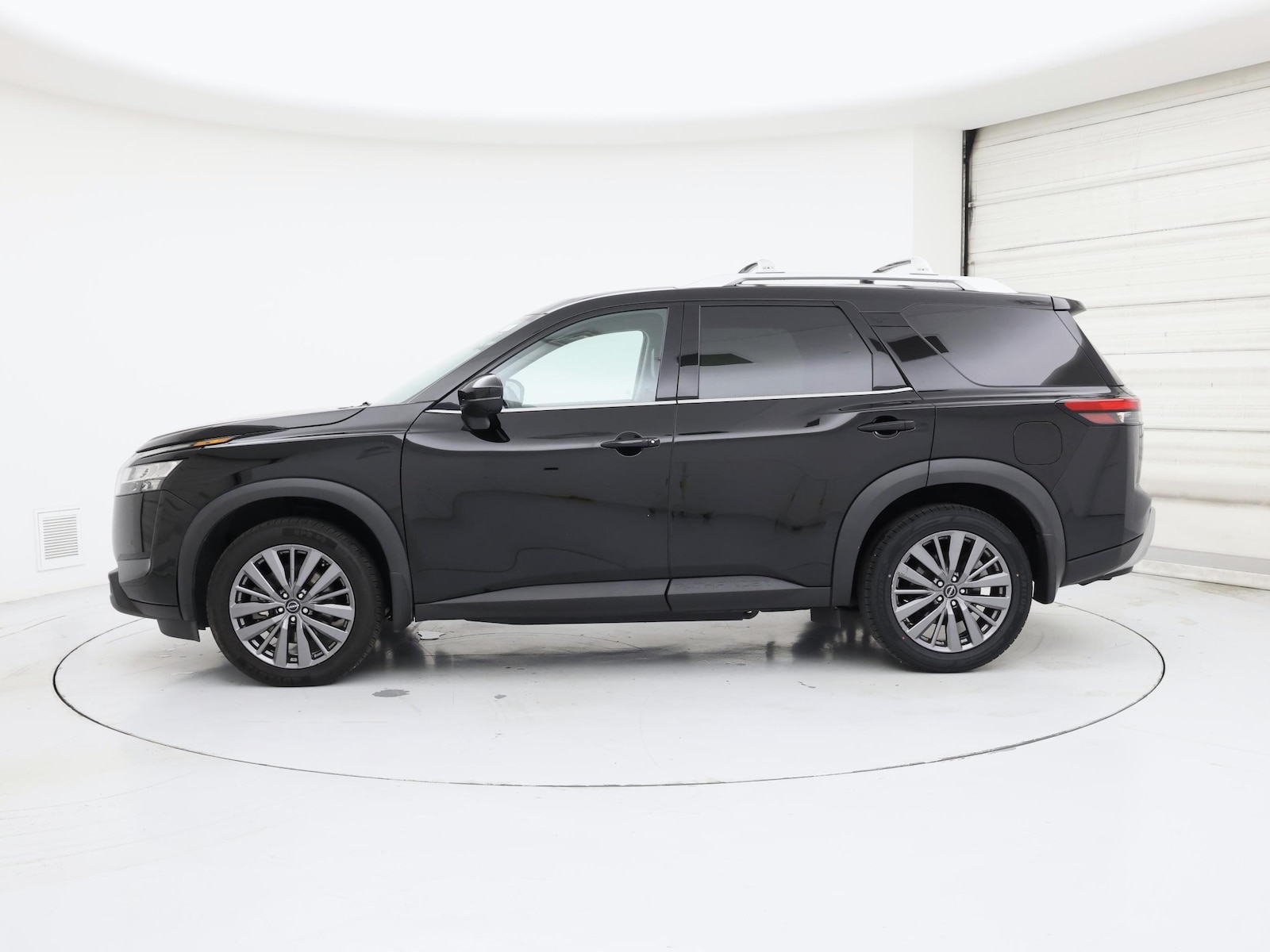 2023 Nissan Pathfinder SL - Photo 4