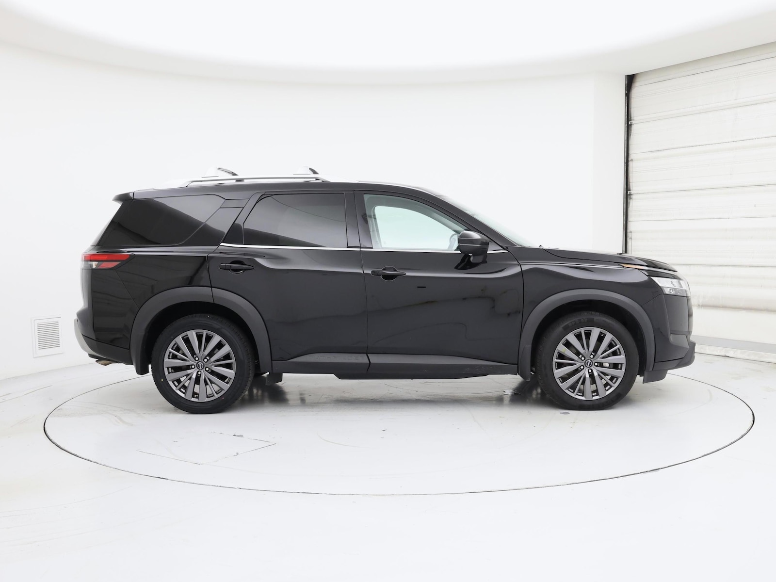 2023 Nissan Pathfinder SL - Photo 8