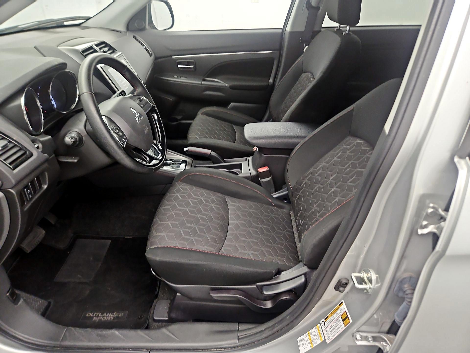 Thumbnail: 2025 Mitsubishi Outlander Sport - 9