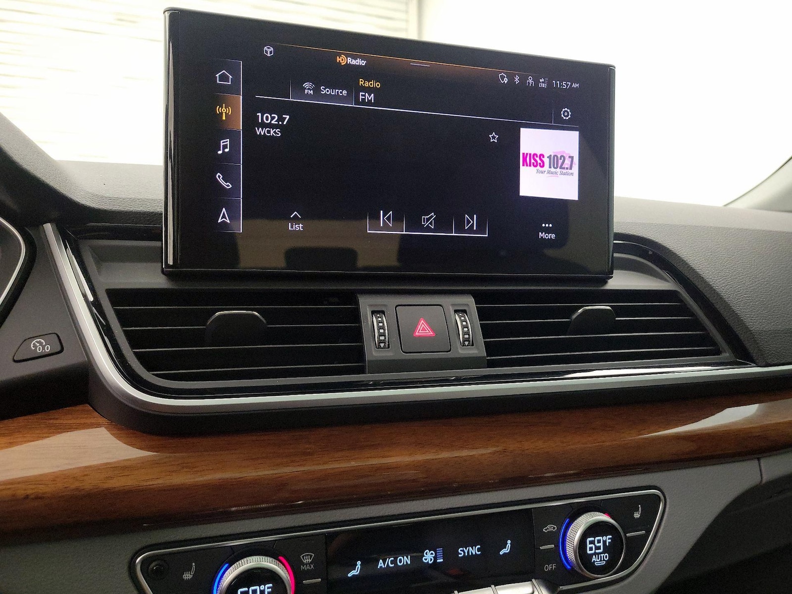 2023 Audi Q5 Premium Plus - Photo 16