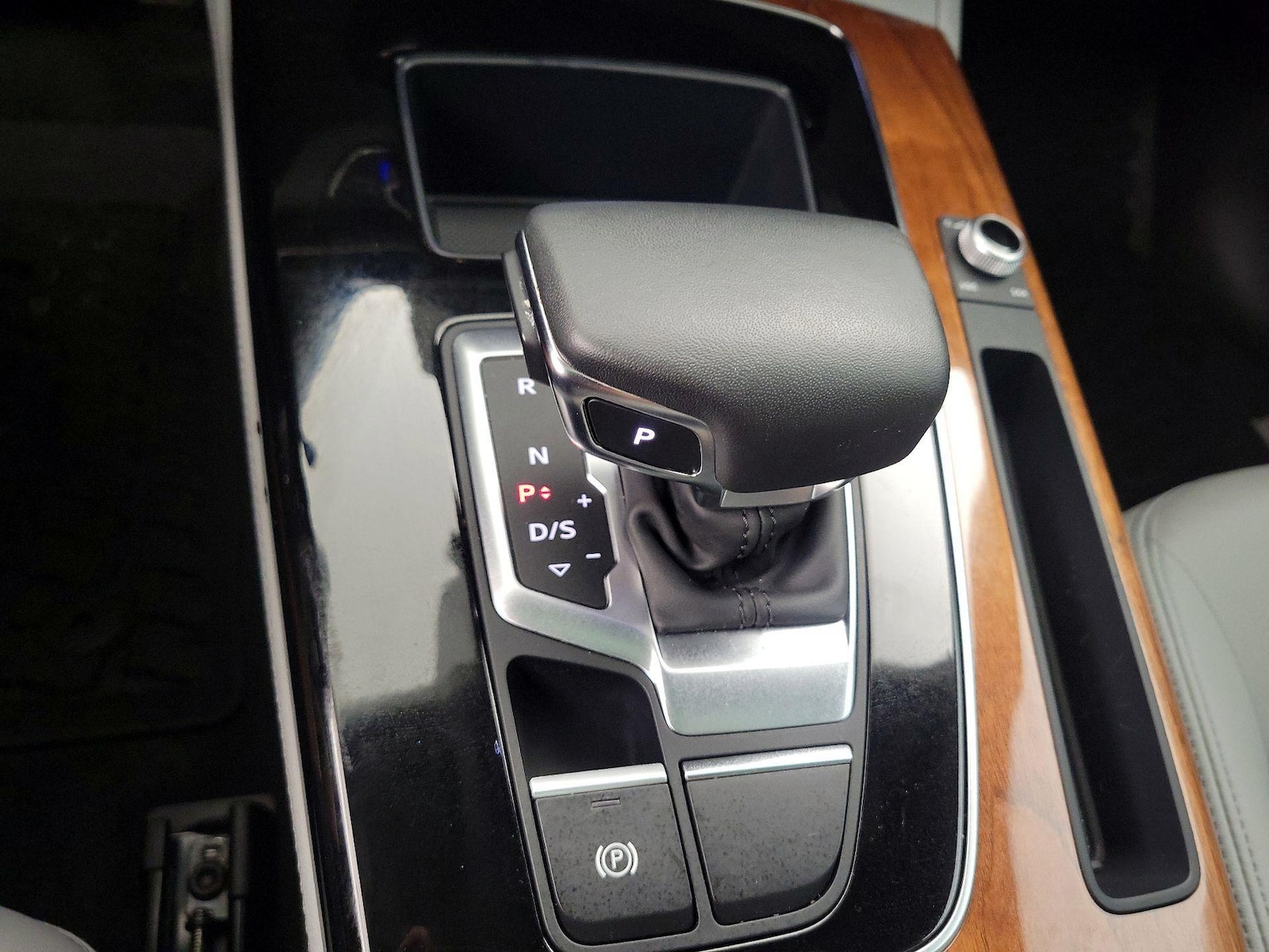 2023 Audi Q5 Premium Plus - Photo 18