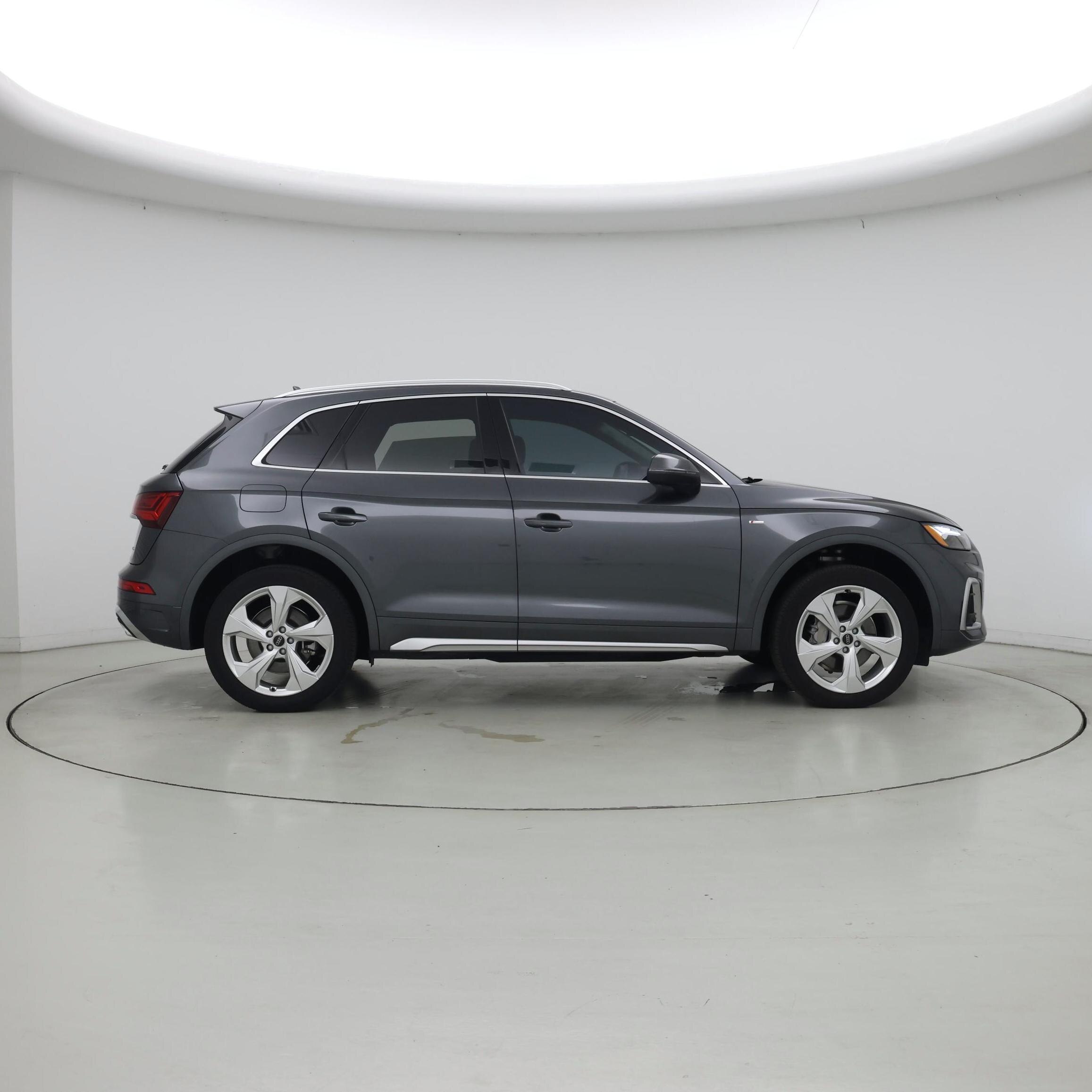 Thumbnail: 2023 Audi Q5 - 7