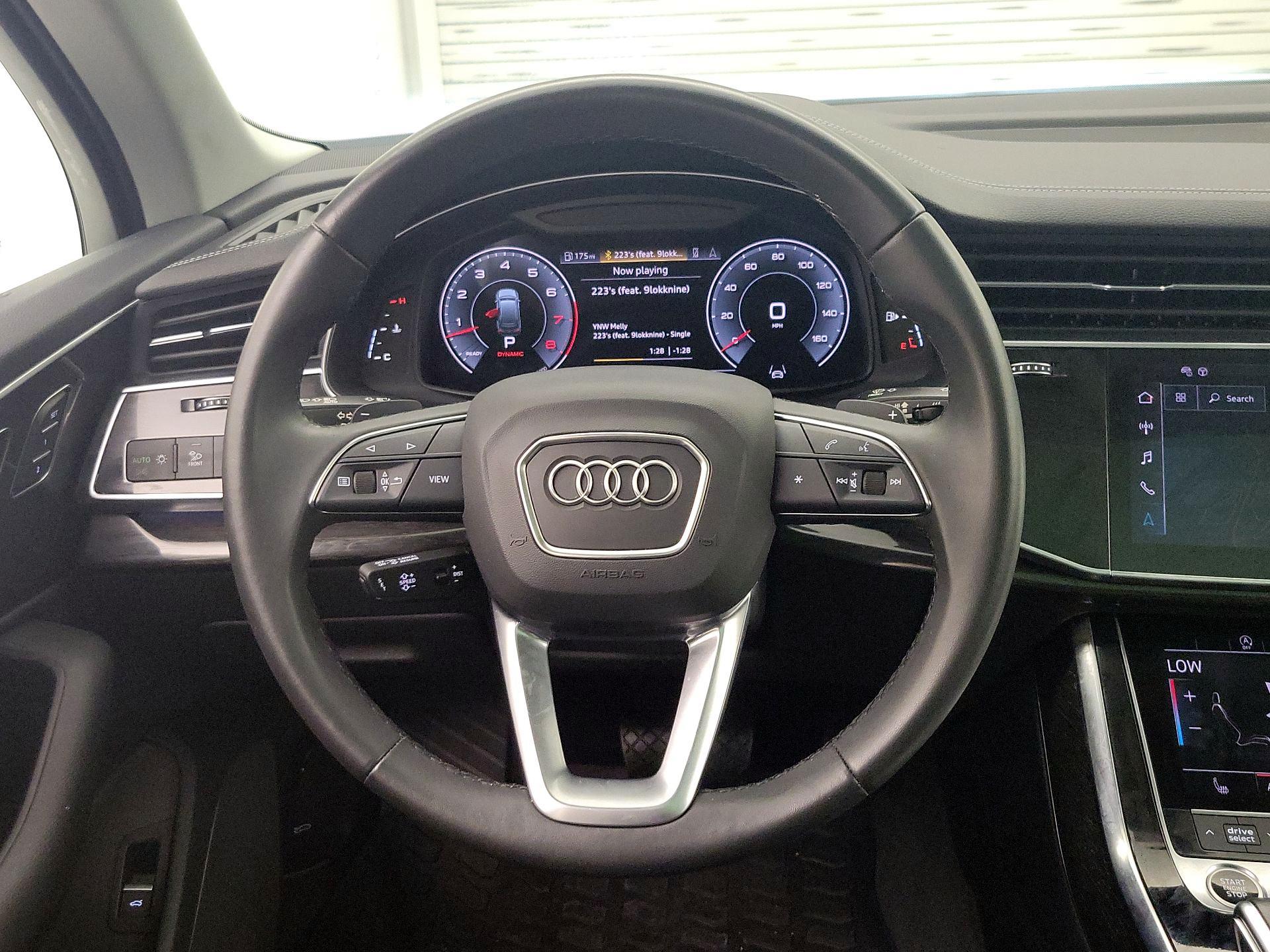 Thumbnail: 2023 Audi Q7 - 10