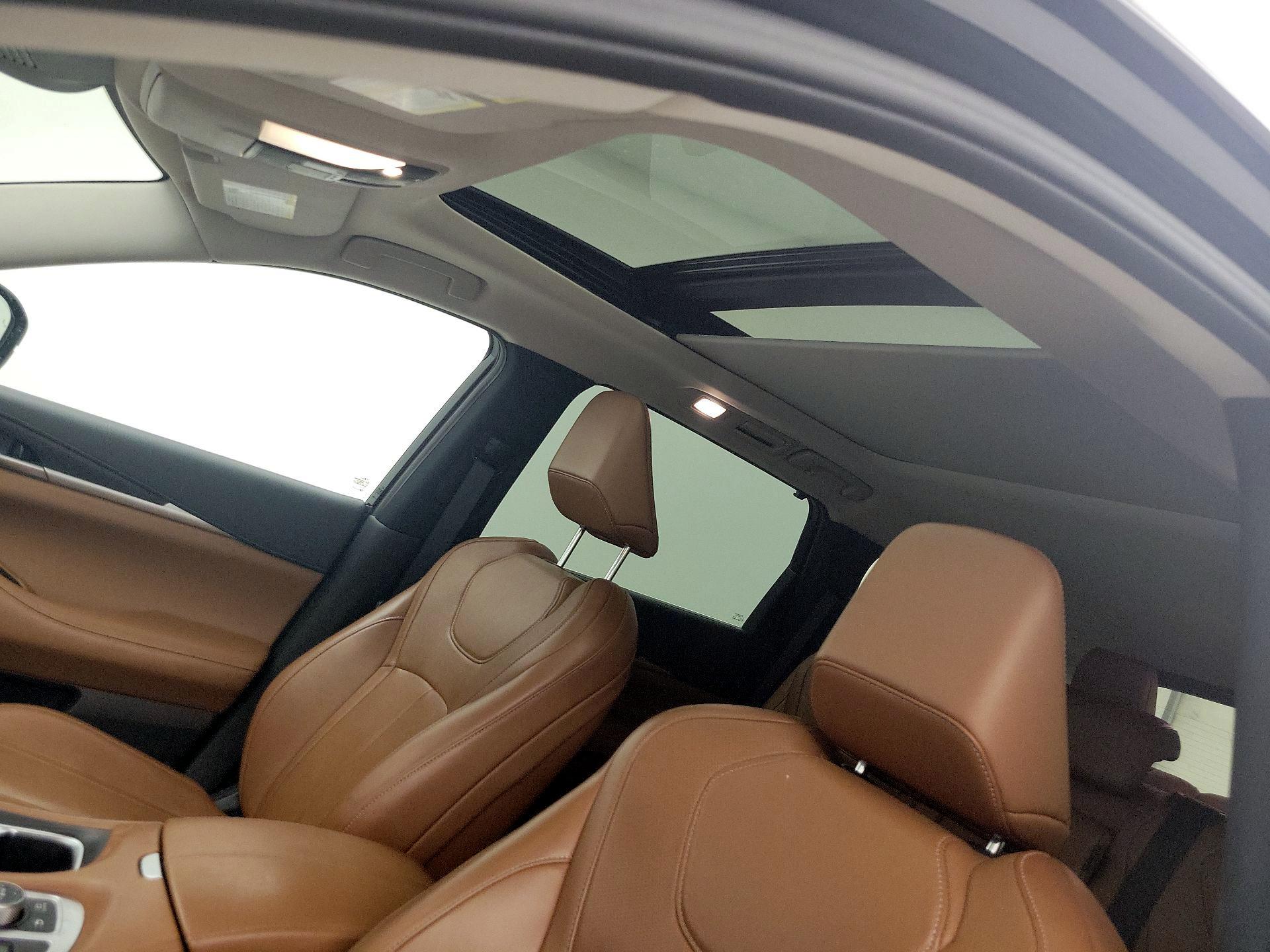 Thumbnail: 2023 INFINITI QX60 - 20